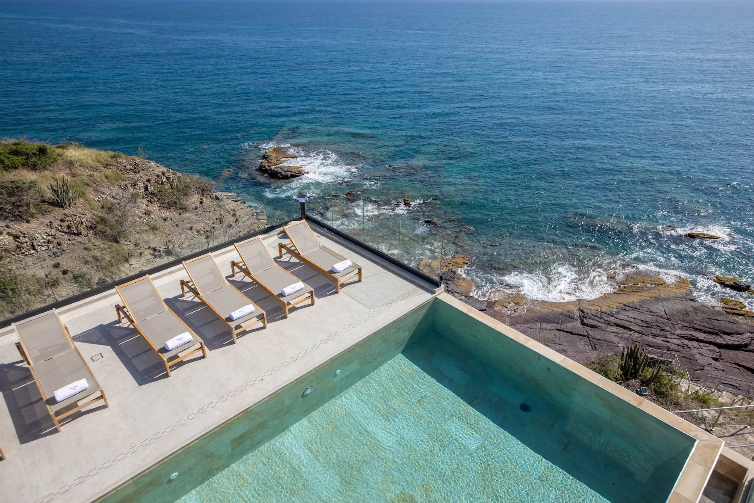 Hilltop villas for rent - Luxury Caribbean vacation rentals