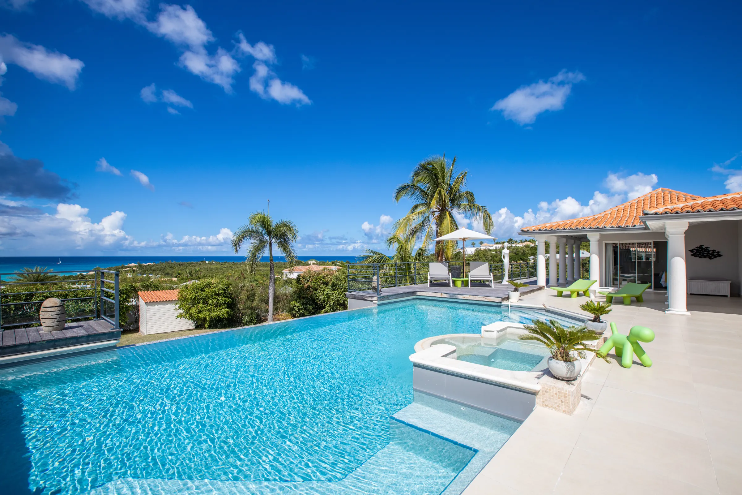 Villa Giselle - Luxury 5-bedroom villa in Terres Basses, Sint Maarten