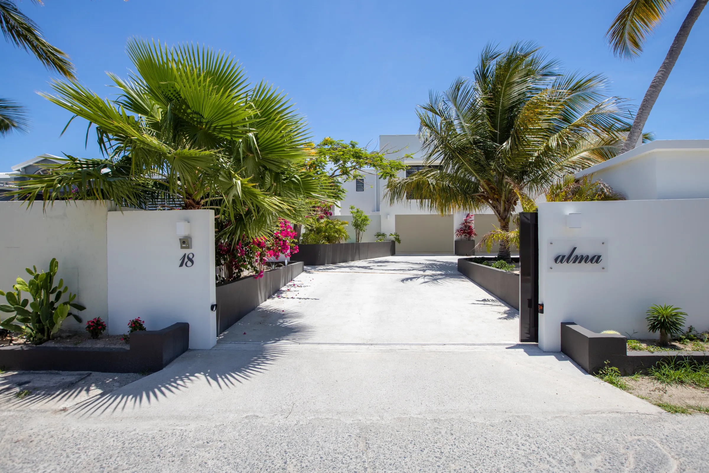 Villa Alma - Gallery image 7 of luxury villa in Sint Maarten