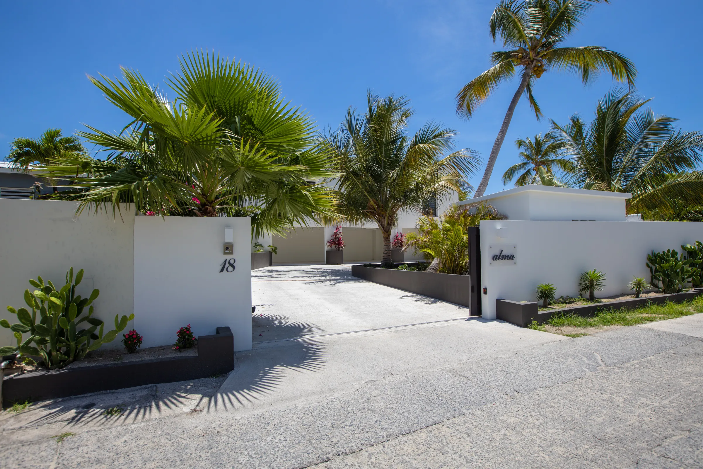 Villa Alma - Gallery image 8 of luxury villa in Sint Maarten