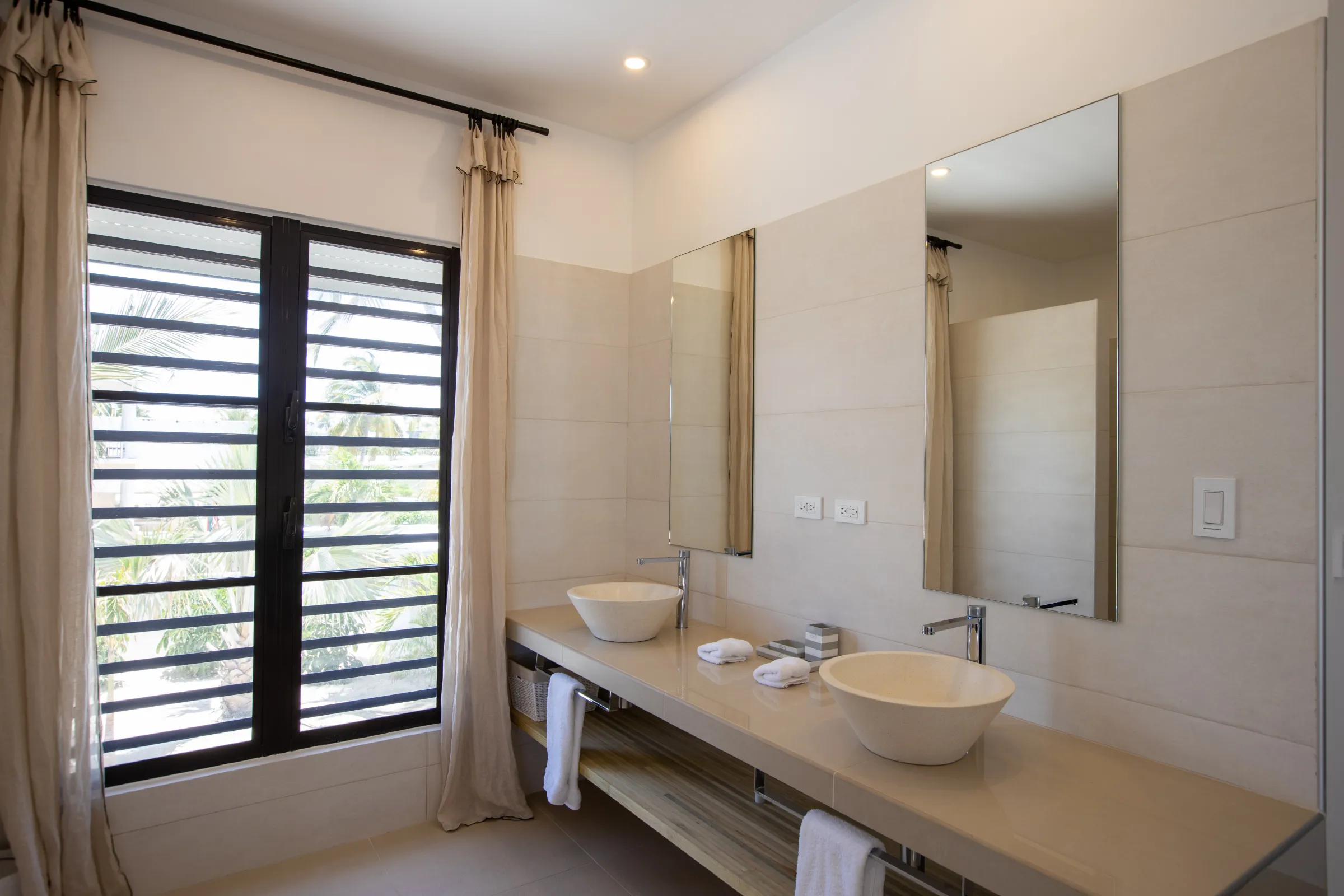 Villa Alma - Gallery image 75 of luxury villa in Sint Maarten