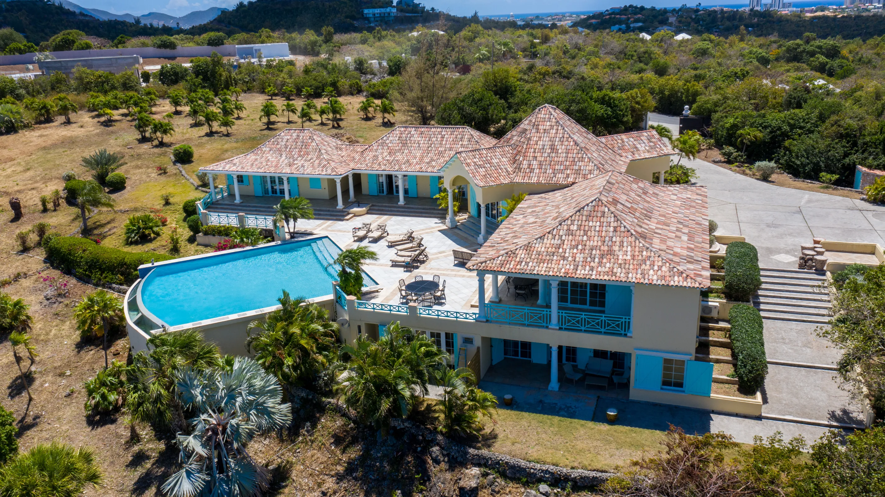 Villa Amber - Gallery image 11 of luxury villa in Sint Maarten