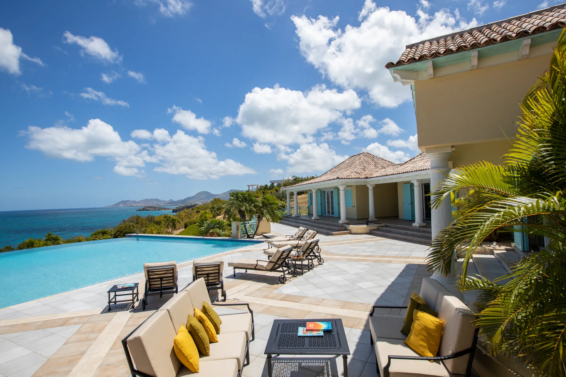 Villa Amber - Gallery image 24 of luxury villa in Sint Maarten
