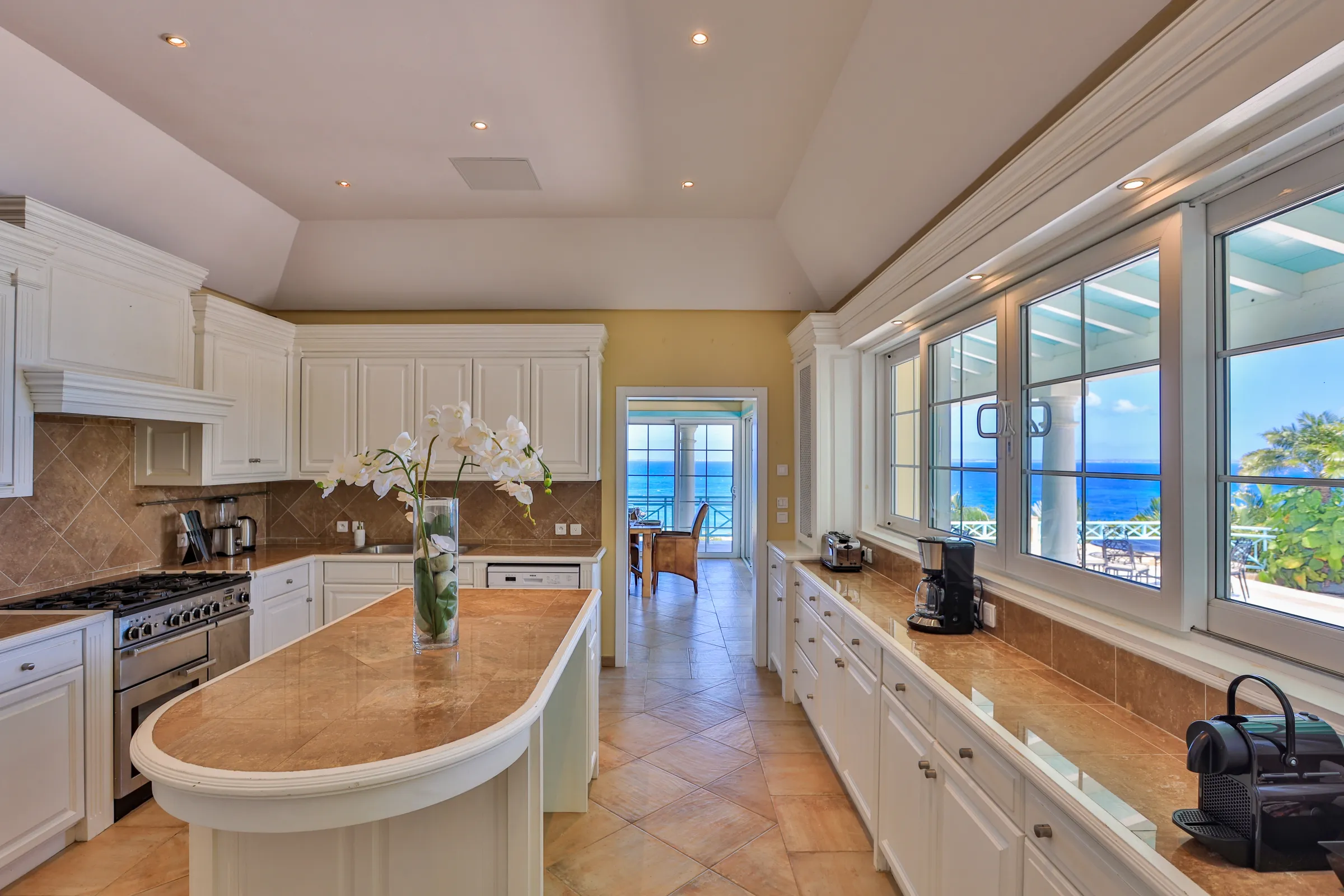 Villa Amber - Gallery image 35 of luxury villa in Sint Maarten