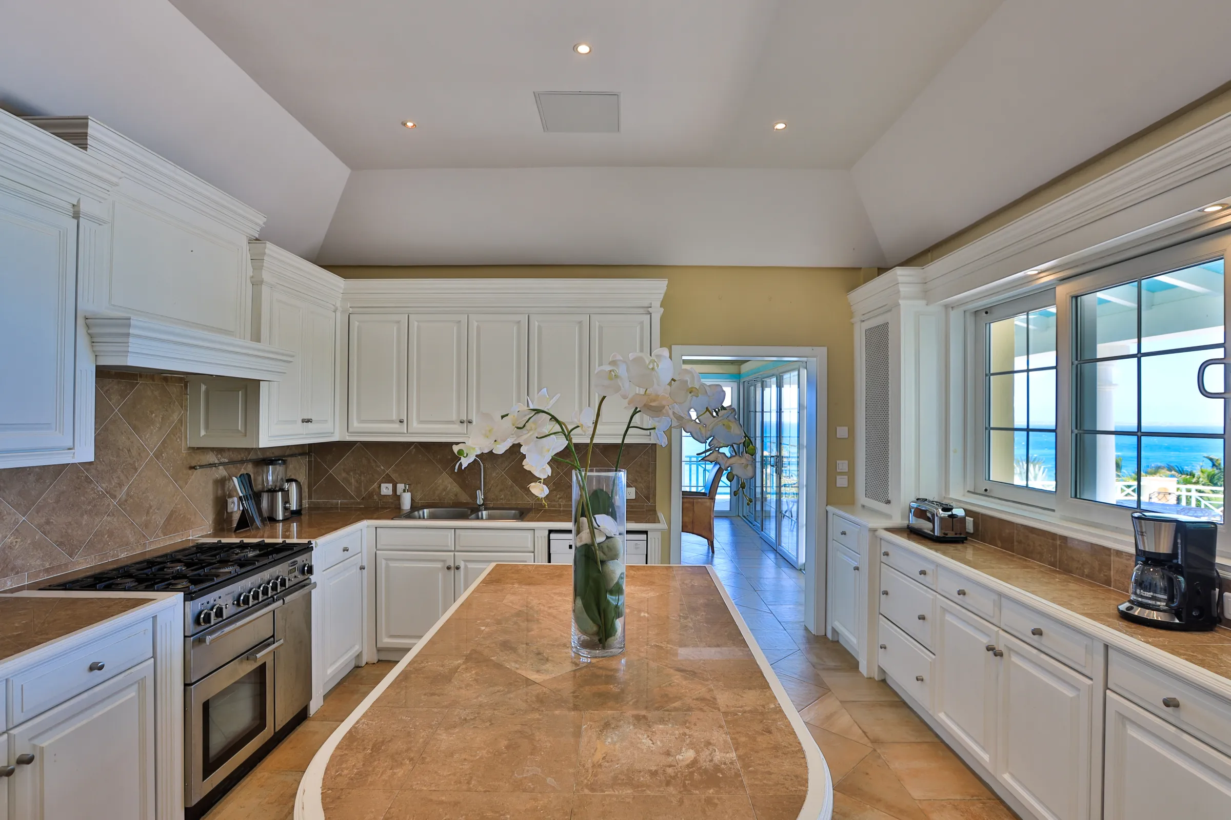 Villa Amber - Gallery image 36 of luxury villa in Sint Maarten