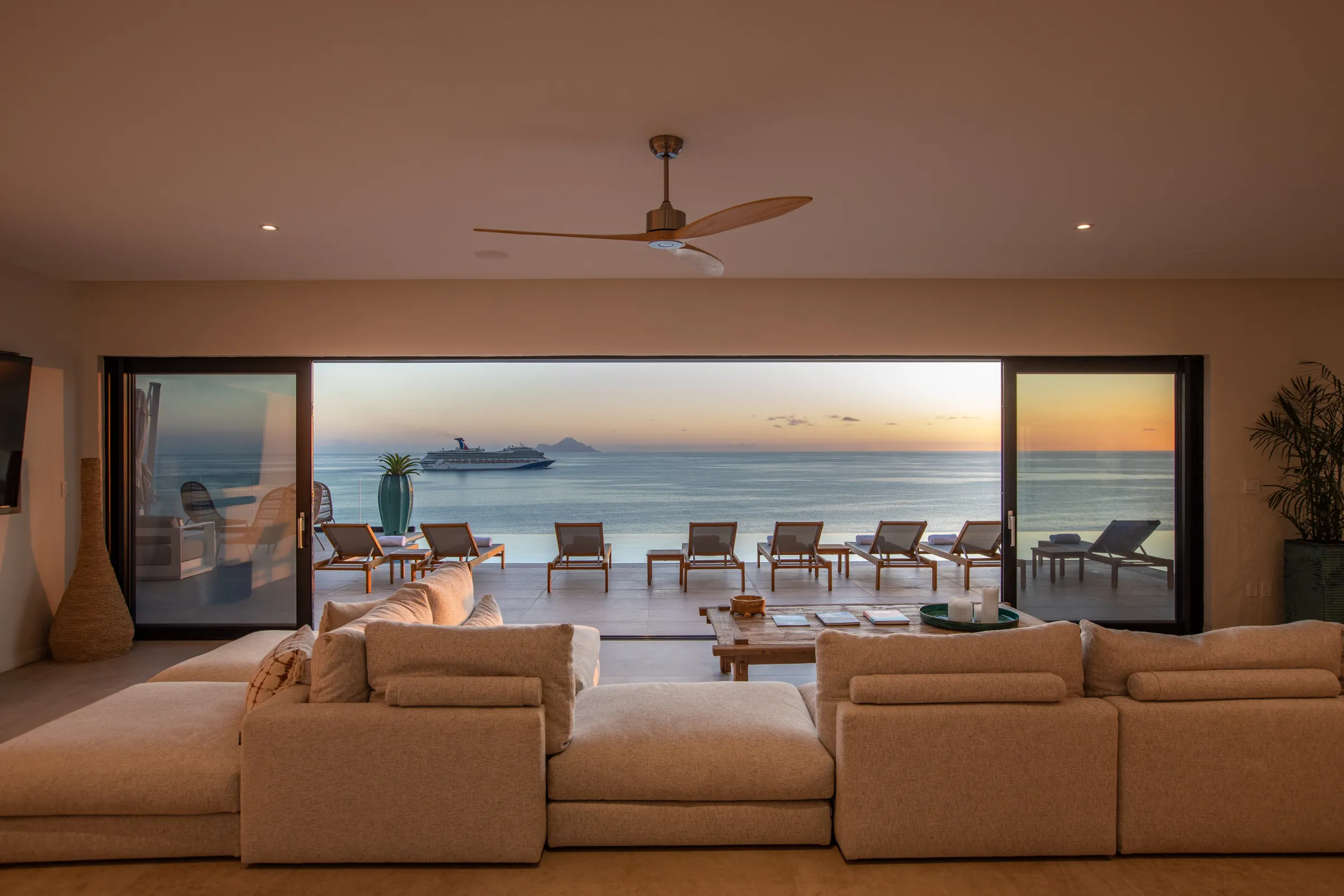 Villa Aqua Dream - Gallery image 88 of luxury villa in Sint Maarten
