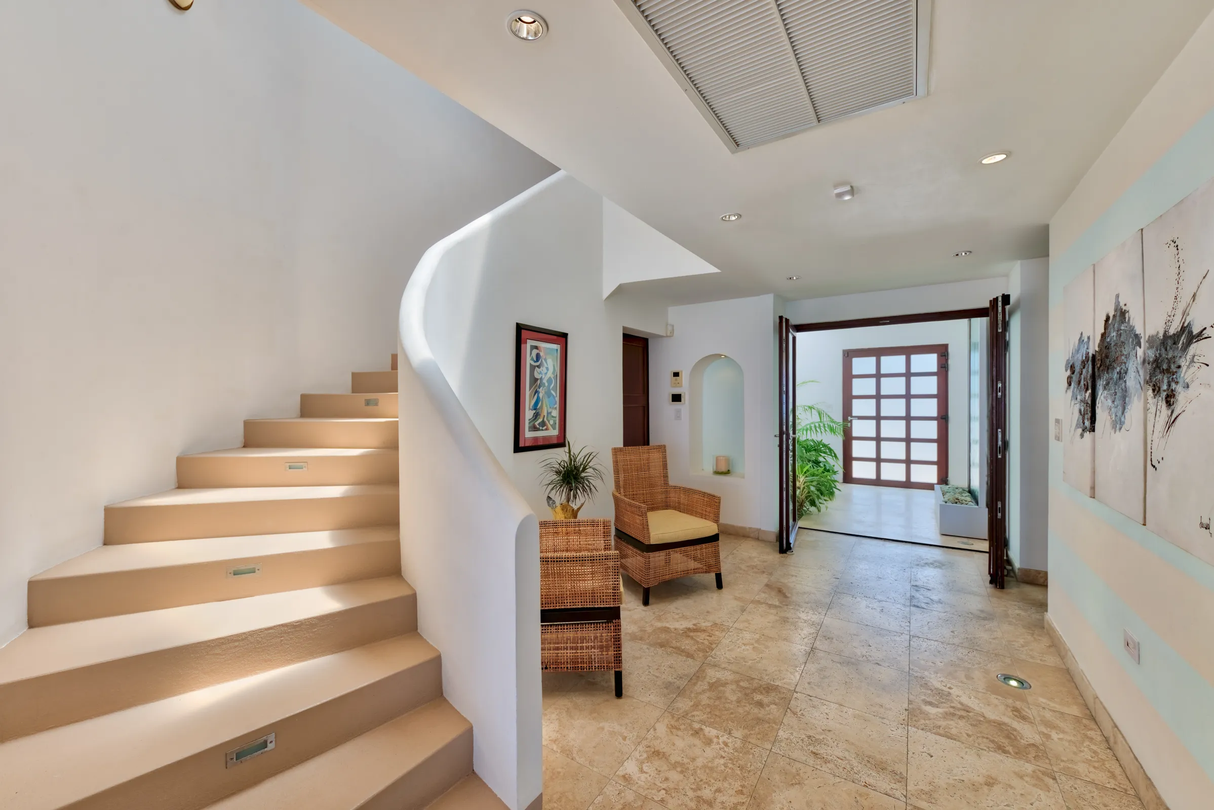 Villa Bahari - Gallery image 2 of luxury villa in Sint Maarten