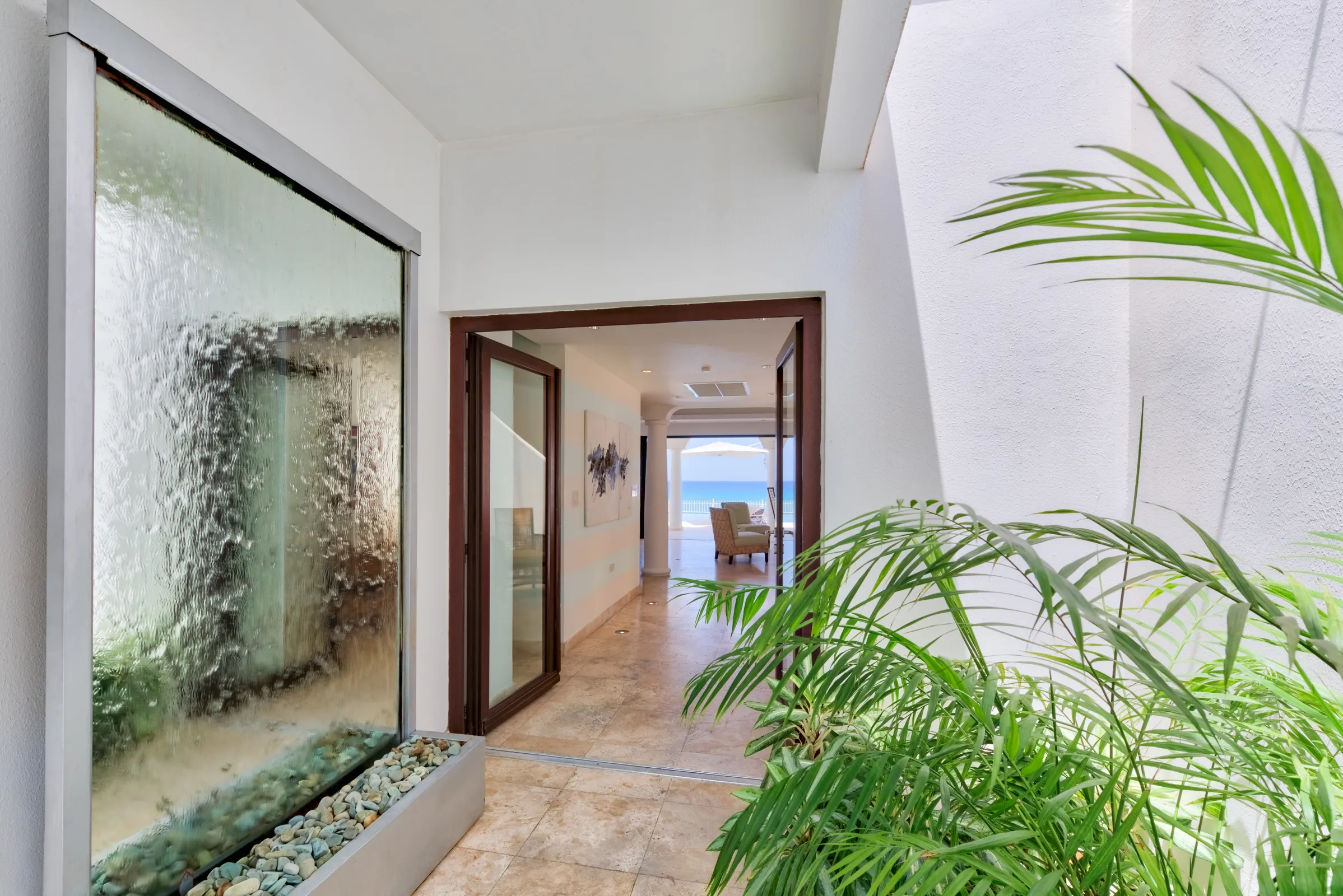 Villa Bahari - Gallery image 3 of luxury villa in Sint Maarten