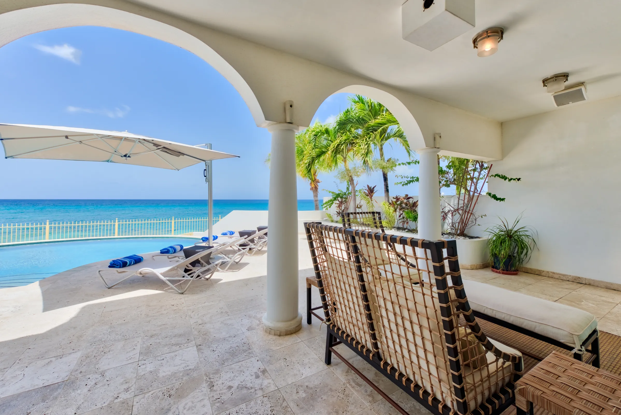 Villa Bahari - Gallery image 4 of luxury villa in Sint Maarten