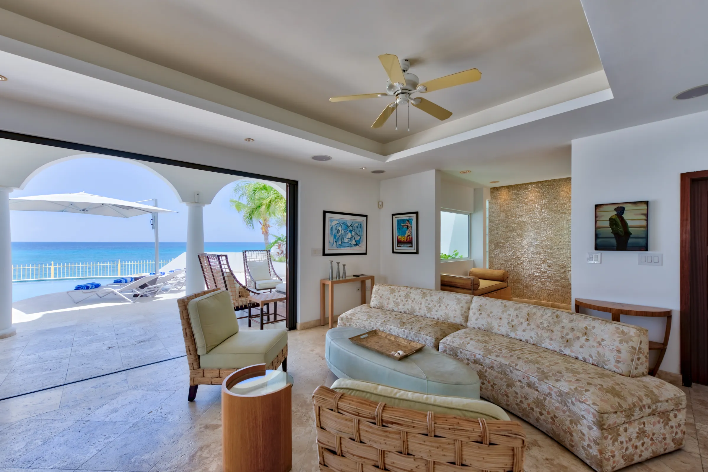 Villa Bahari - Gallery image 13 of luxury villa in Sint Maarten