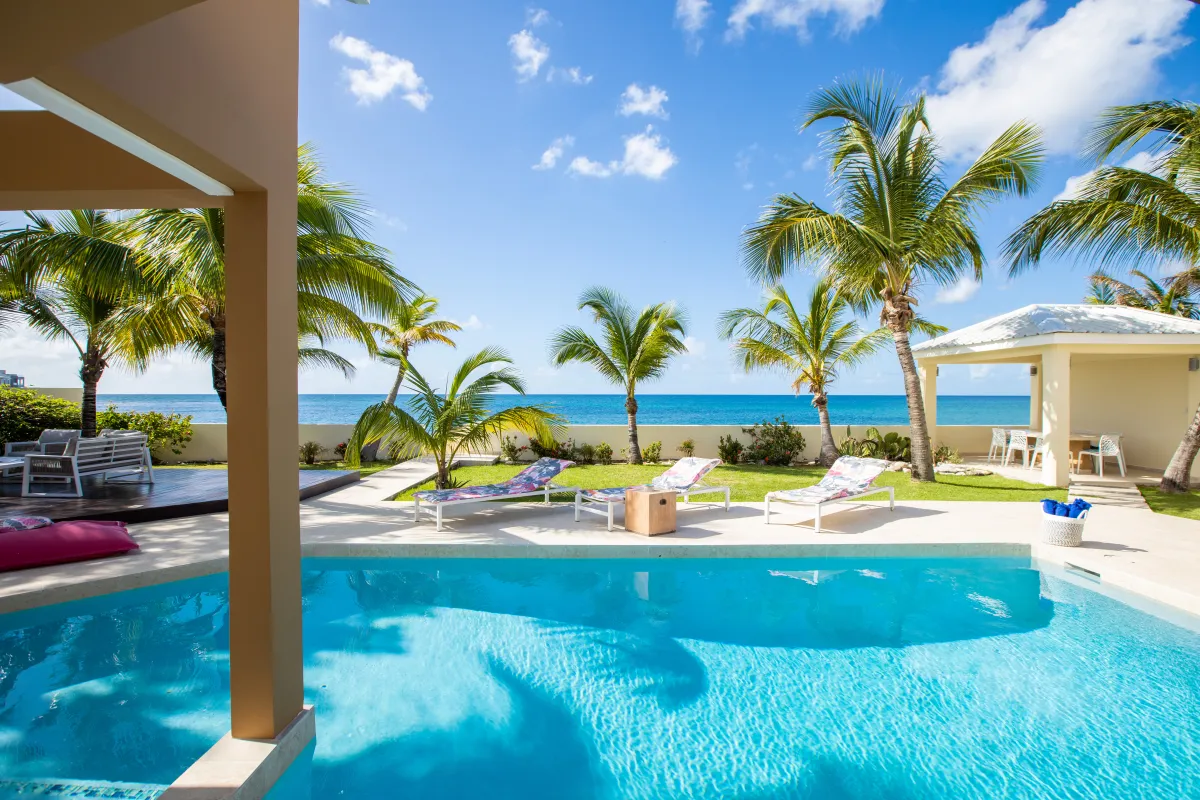 Villa Beach Secrets, a 4-bedroom villa in Beacon Hill, St Maarten