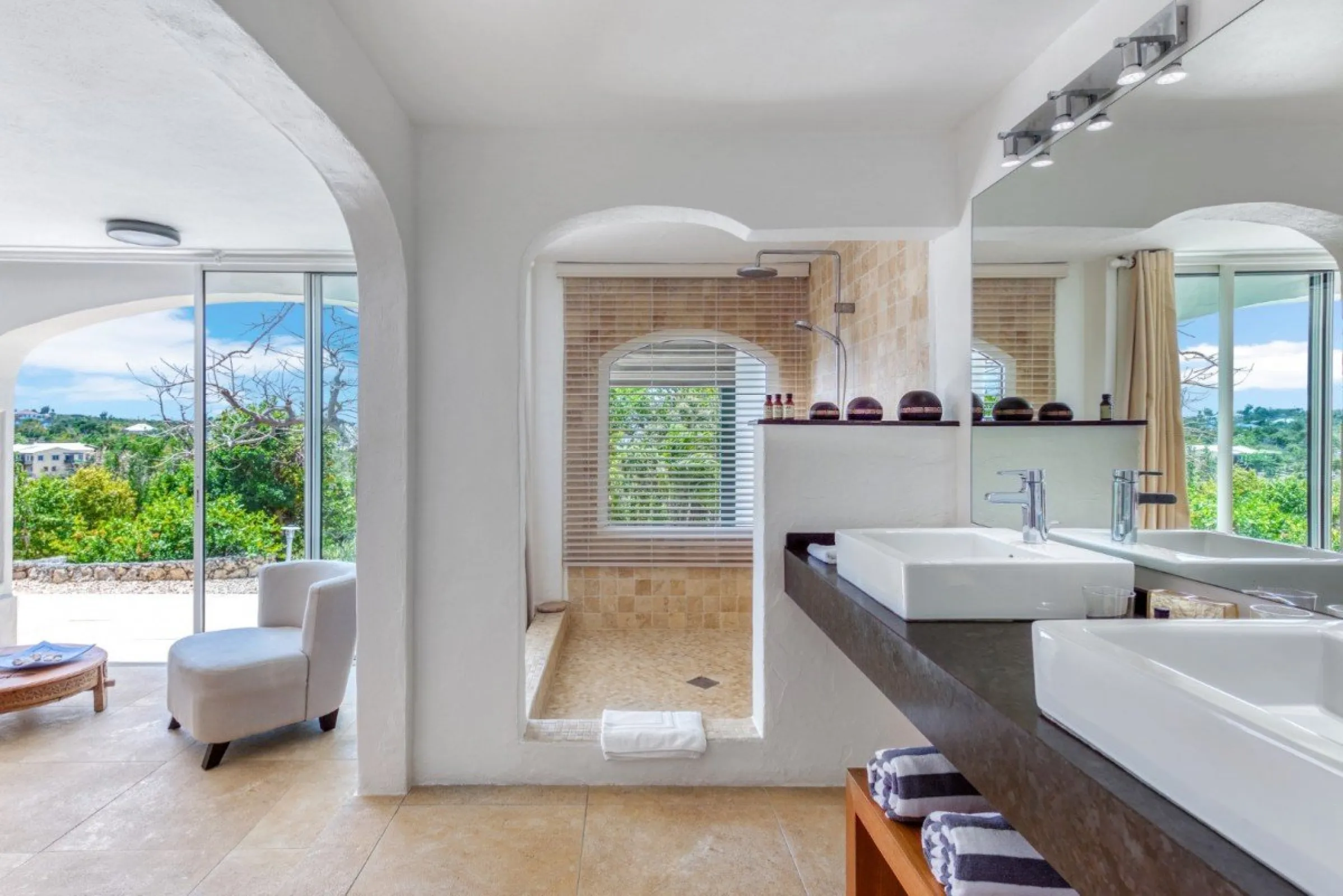 Villa Belle Fontaine - Gallery image 23 of luxury villa in Sint Maarten