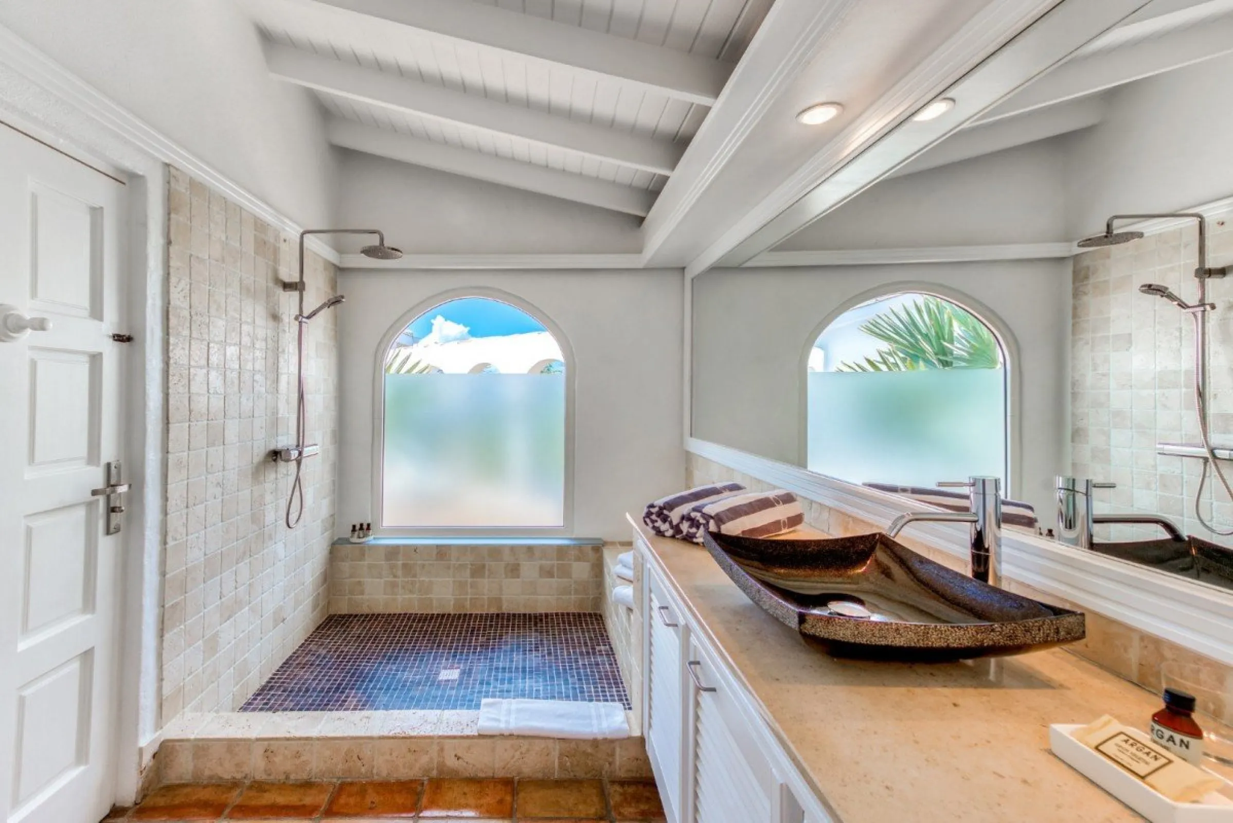 Villa Belle Fontaine - Gallery image 35 of luxury villa in Sint Maarten