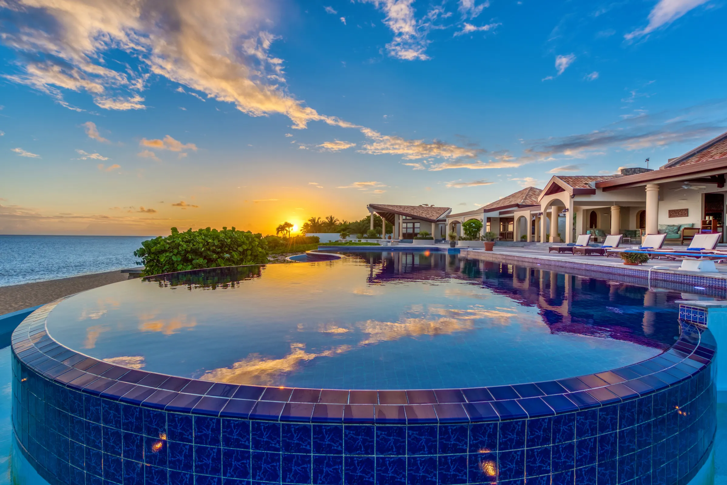 Villa Casa de la Playa - Gallery image 2 of luxury villa in Sint Maarten