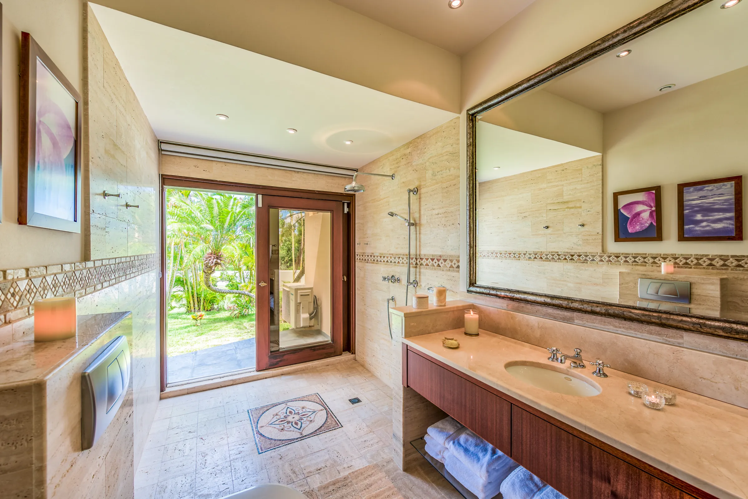 Villa Casa de la Playa - Gallery image 46 of luxury villa in Sint Maarten