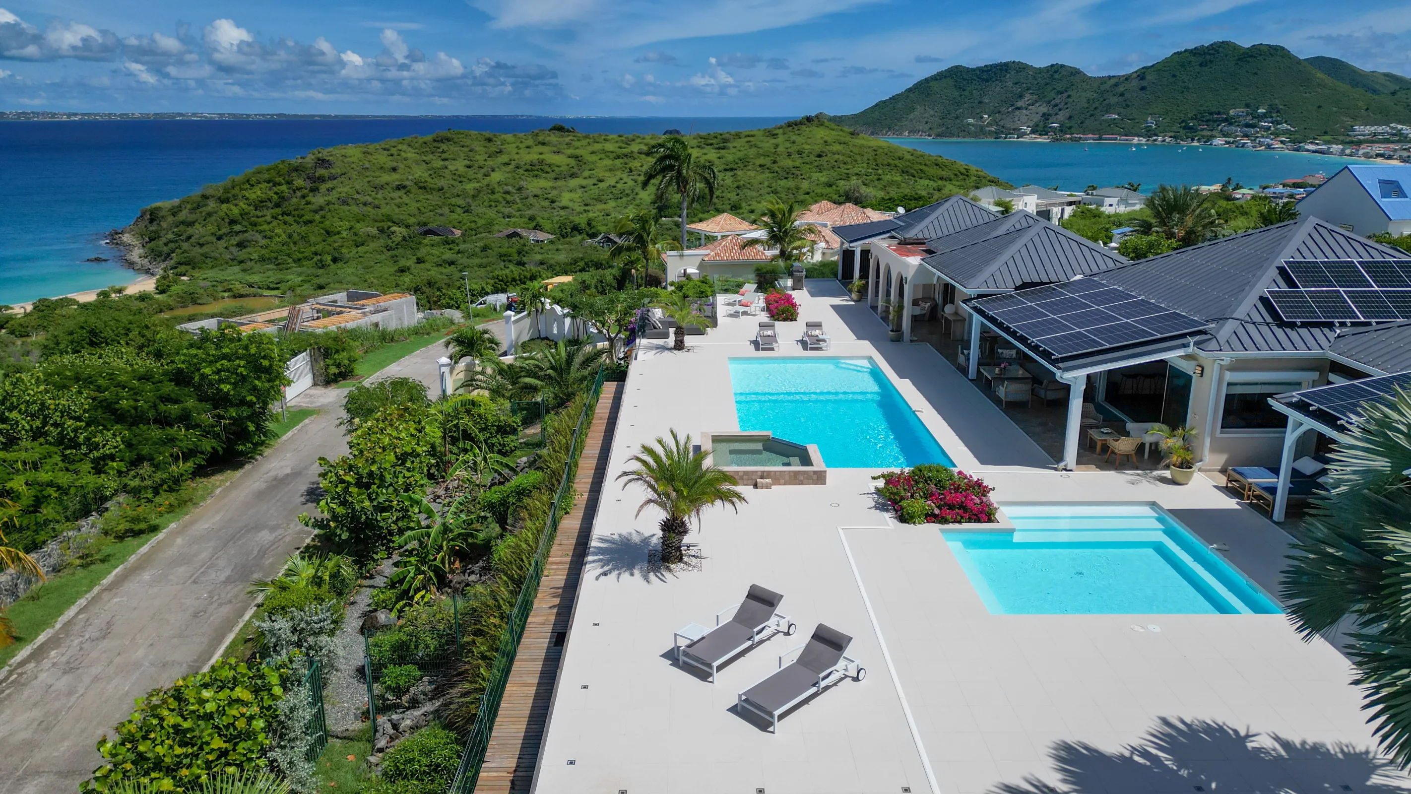 Villa Dreamin Blue - Gallery image 10 of luxury villa in Sint Maarten