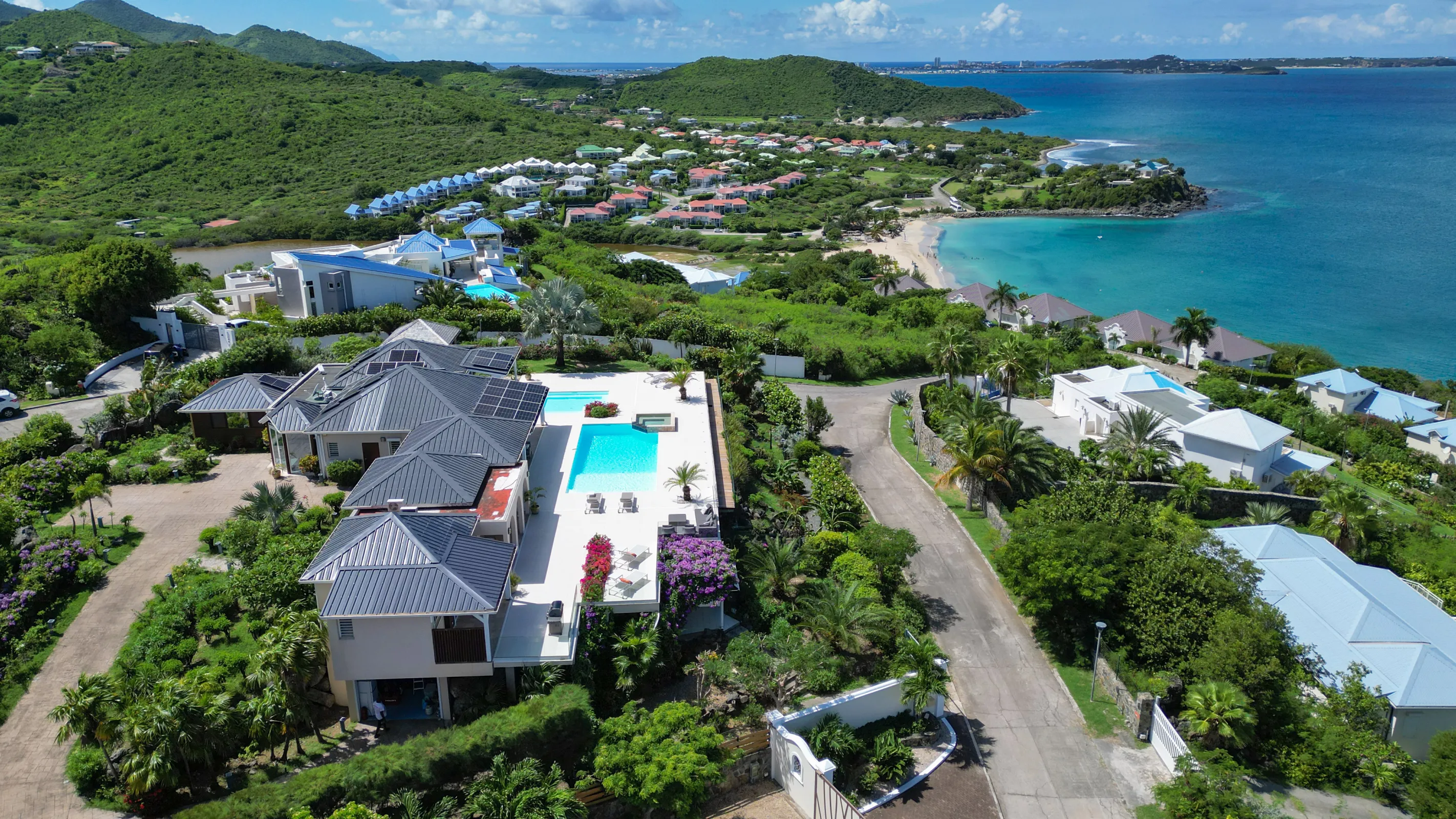 Villa Dreamin Blue - Gallery image 12 of luxury villa in Sint Maarten