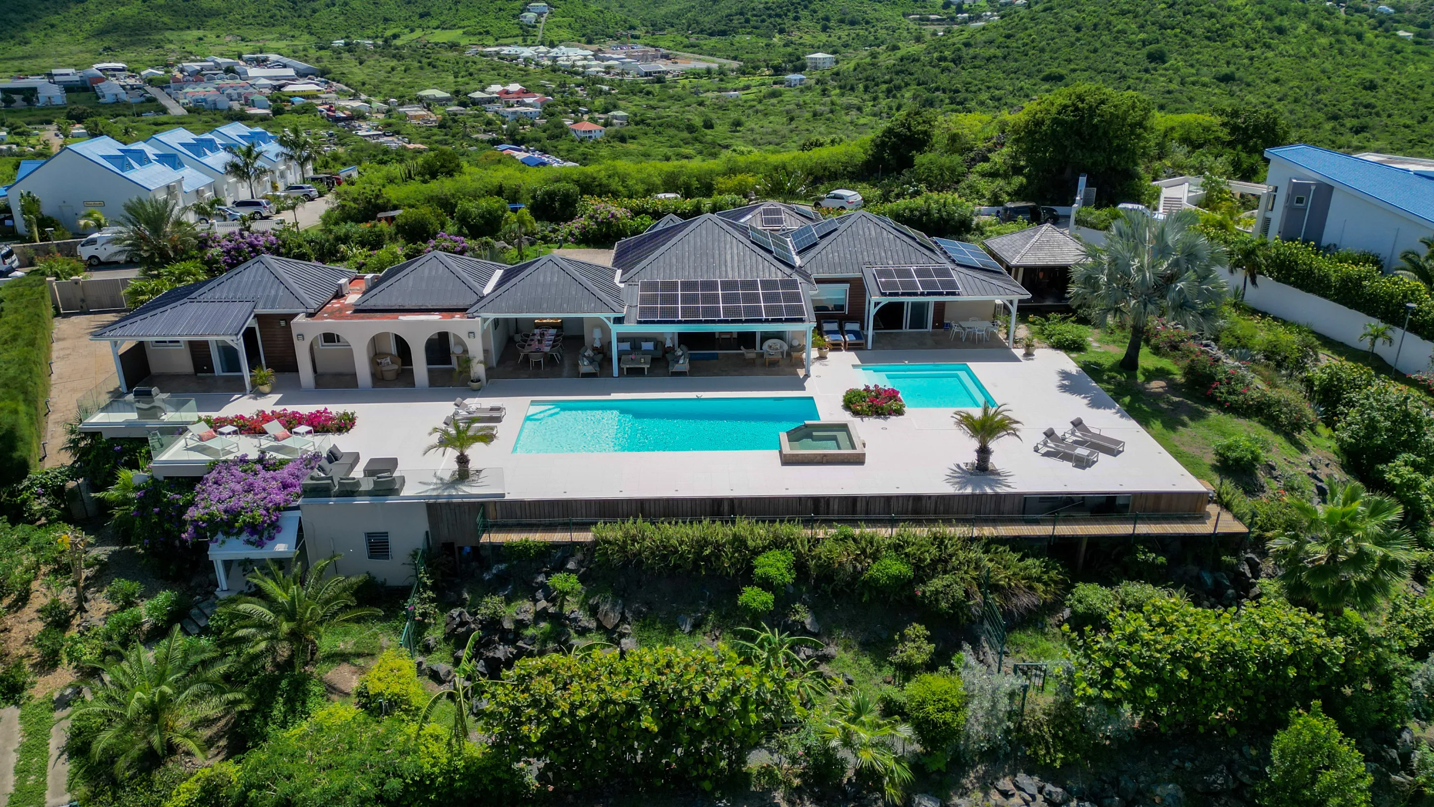 Villa Dreamin Blue - Gallery image 14 of luxury villa in Sint Maarten