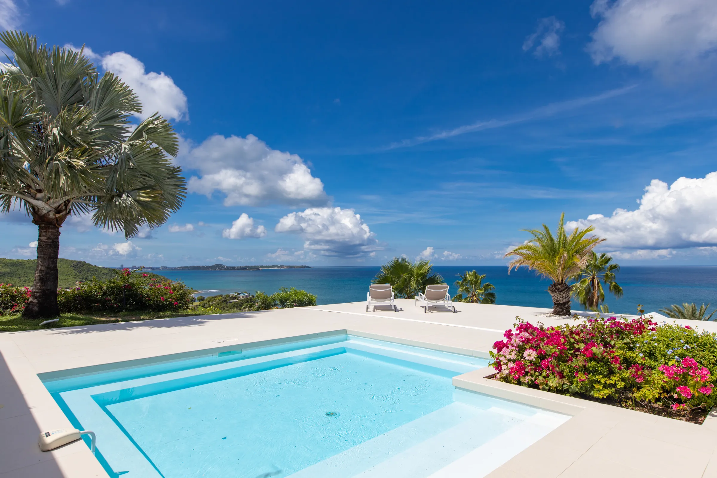 Villa Dreamin Blue - Gallery image 18 of luxury villa in Sint Maarten