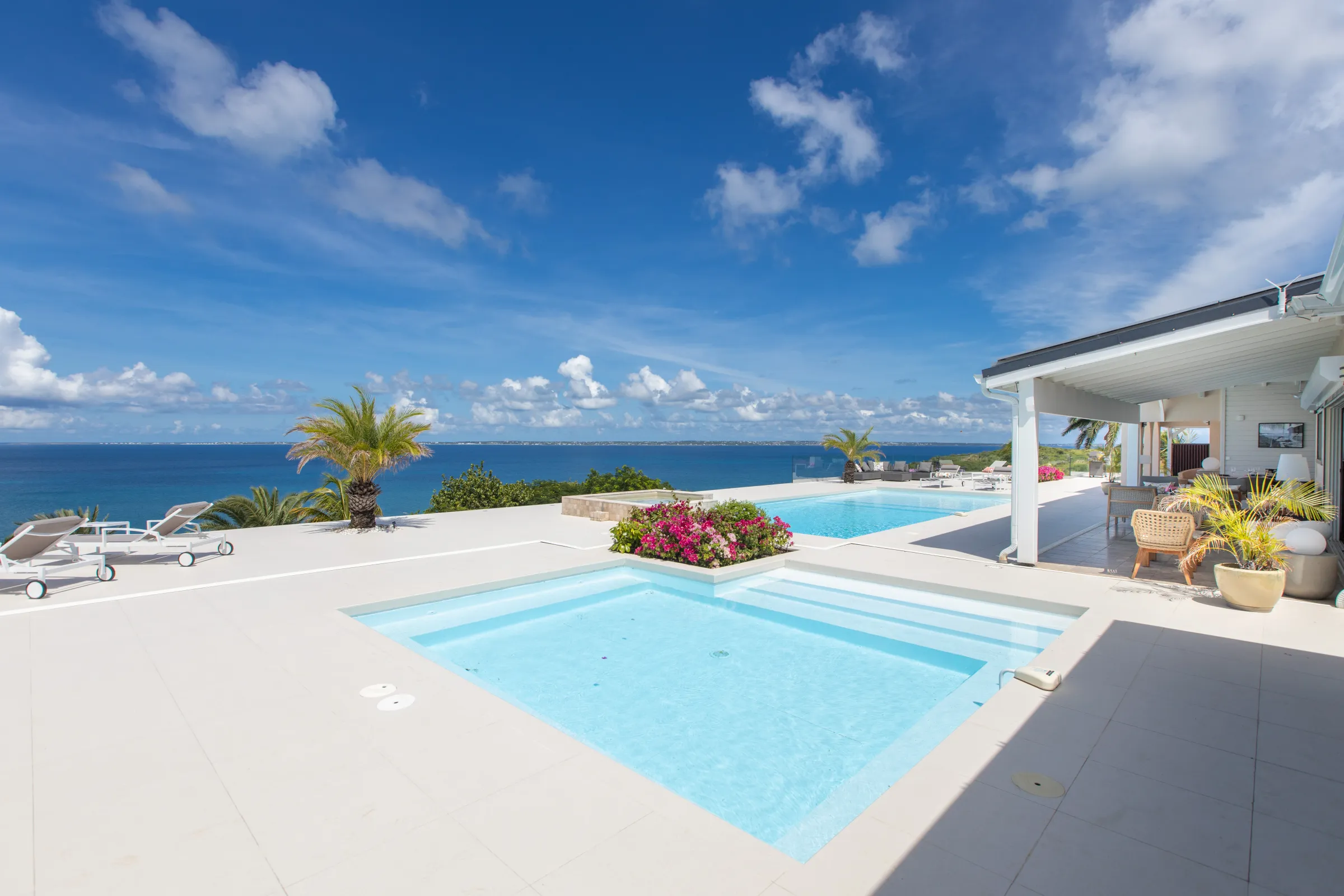 Villa Dreamin Blue - Gallery image 22 of luxury villa in Sint Maarten