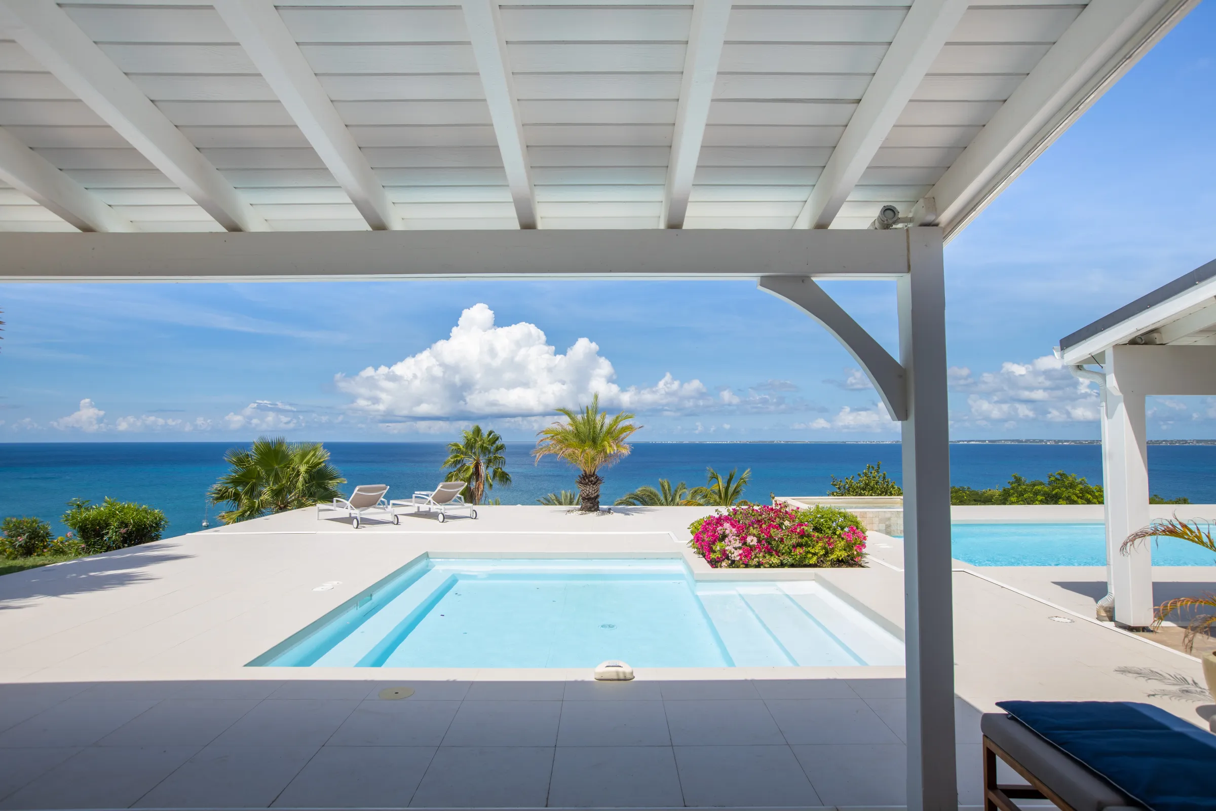 Villa Dreamin Blue - Gallery image 23 of luxury villa in Sint Maarten
