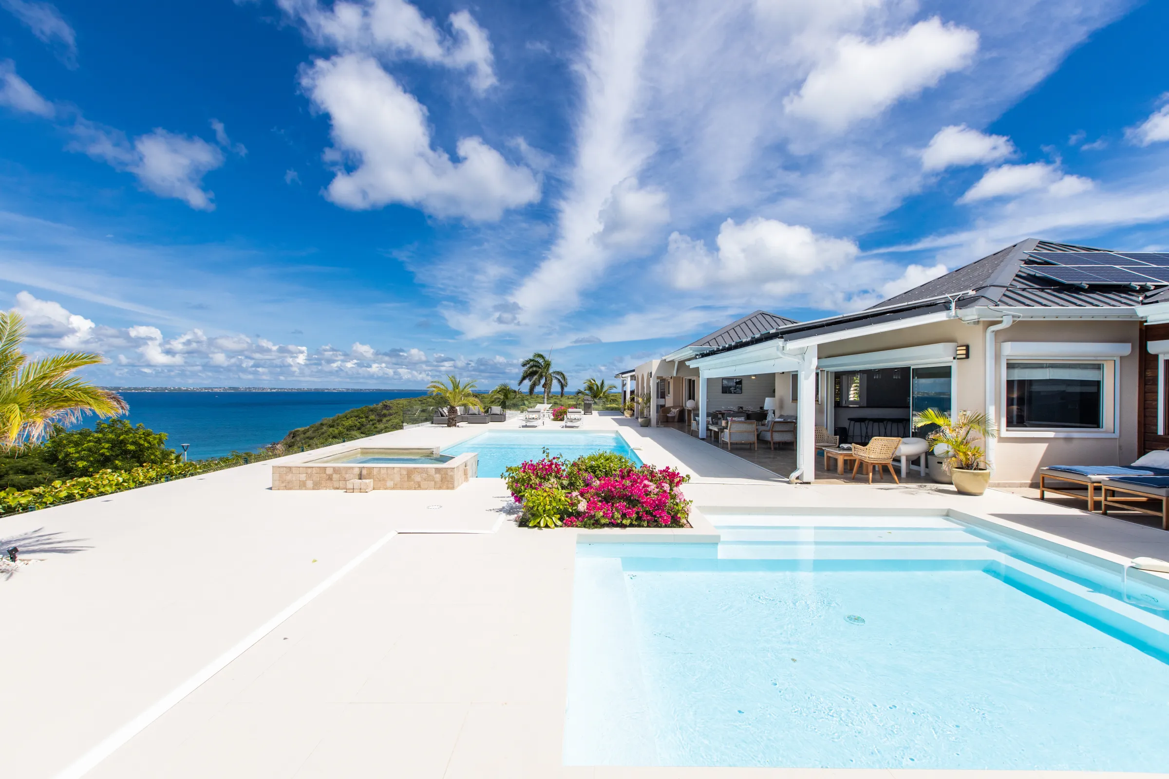 Villa Dreamin Blue - Gallery image 24 of luxury villa in Sint Maarten