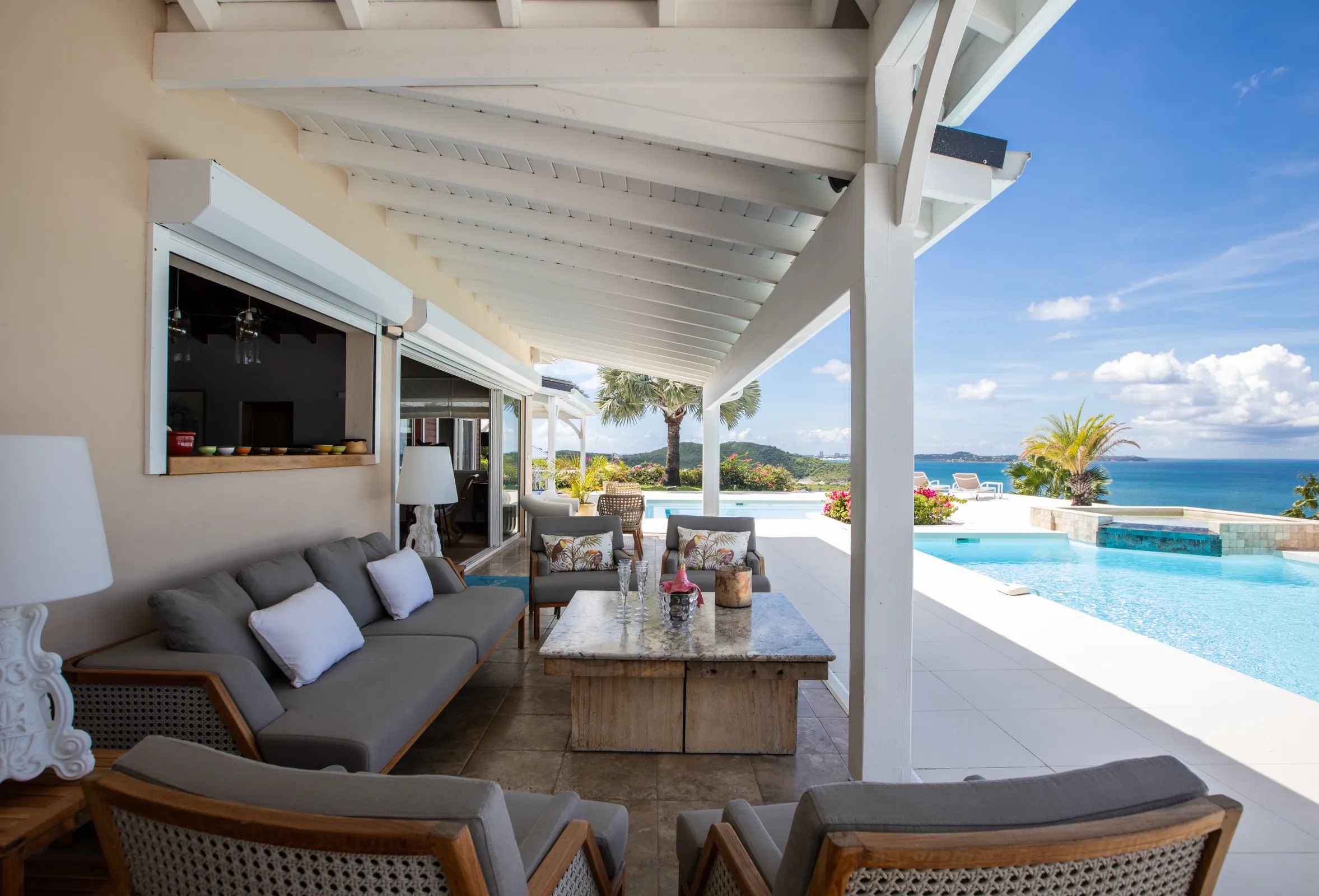 Villa Dreamin Blue - Gallery image 38 of luxury villa in Sint Maarten