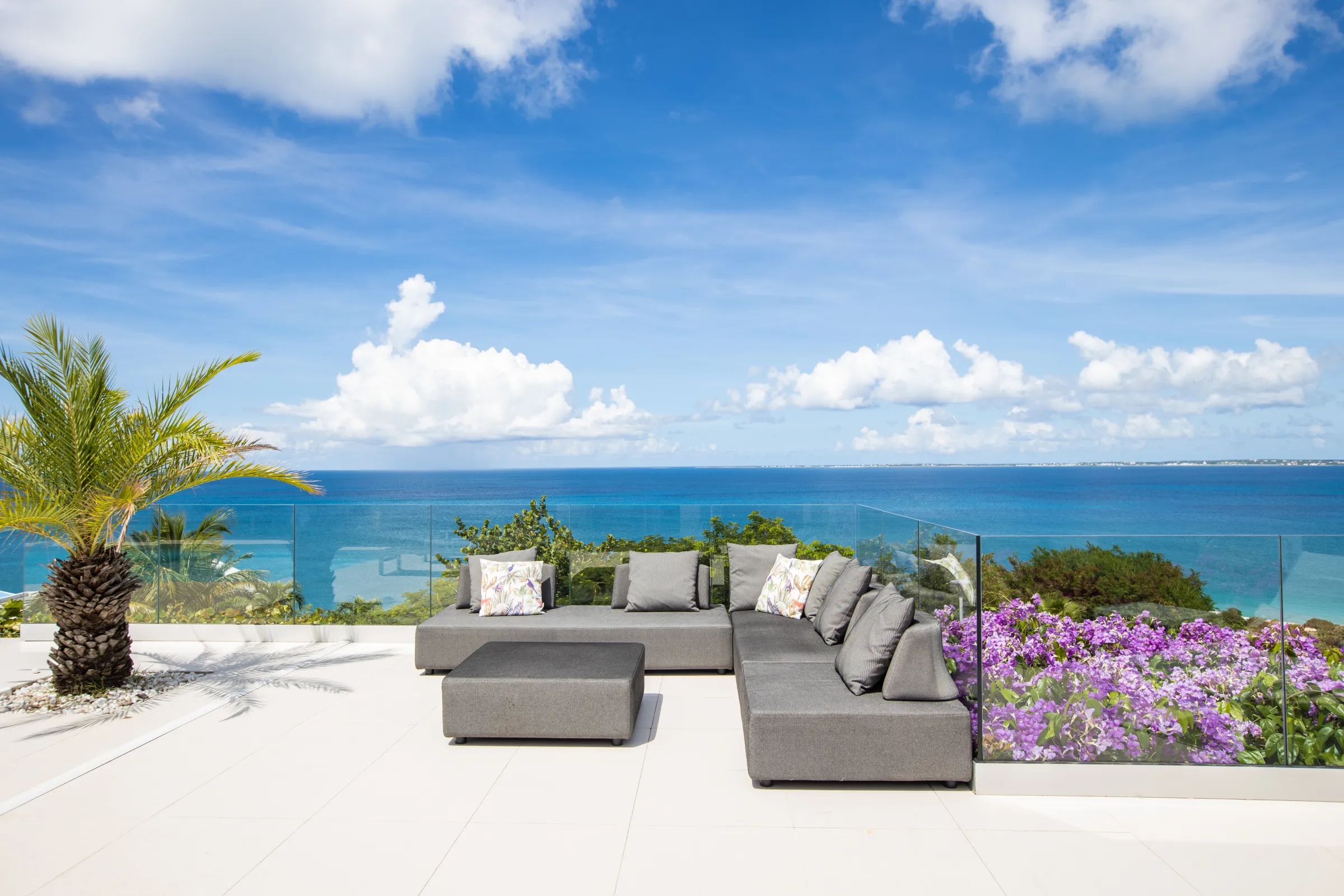 Villa Dreamin Blue - Gallery image 40 of luxury villa in Sint Maarten