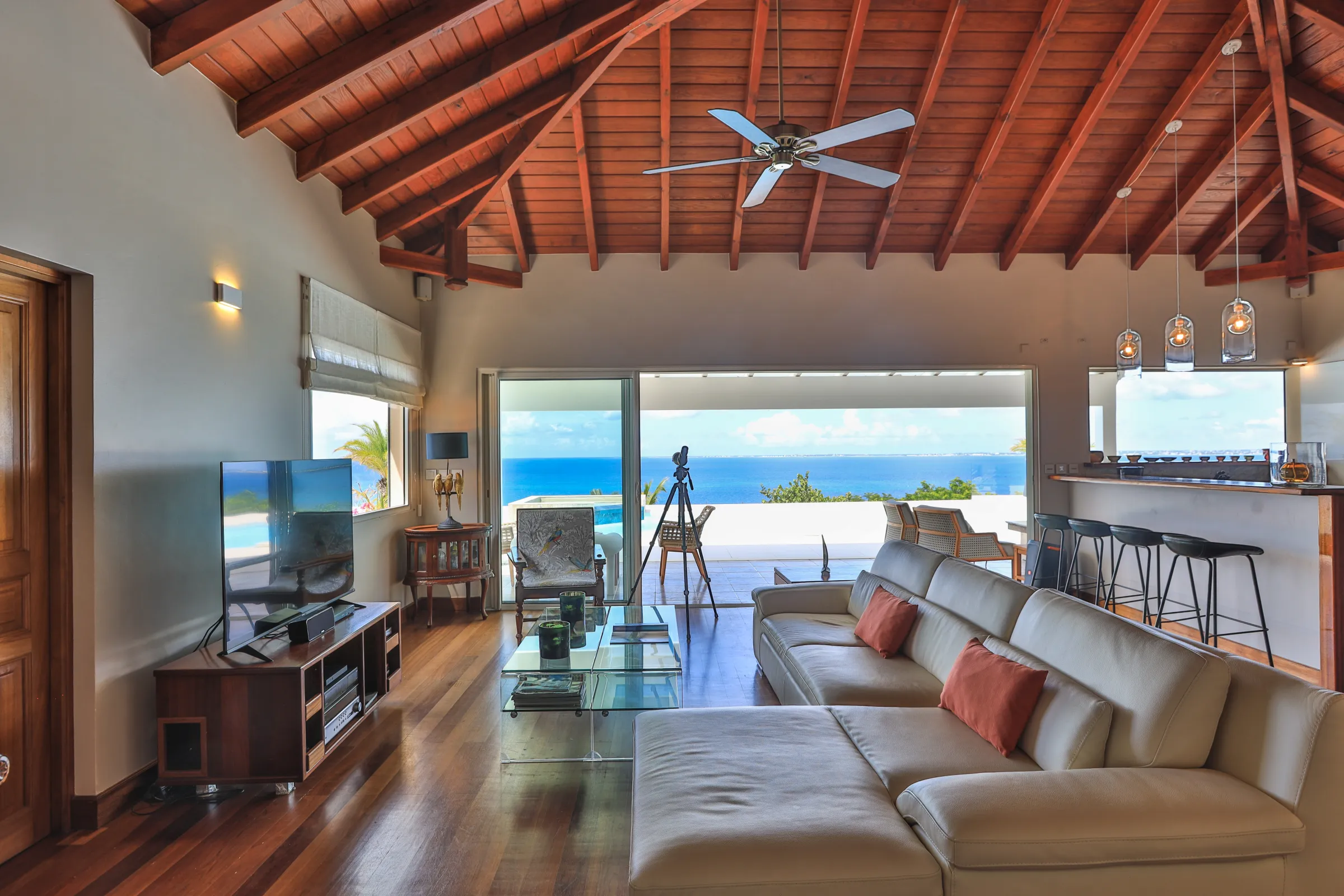 Villa Dreamin Blue - Gallery image 45 of luxury villa in Sint Maarten