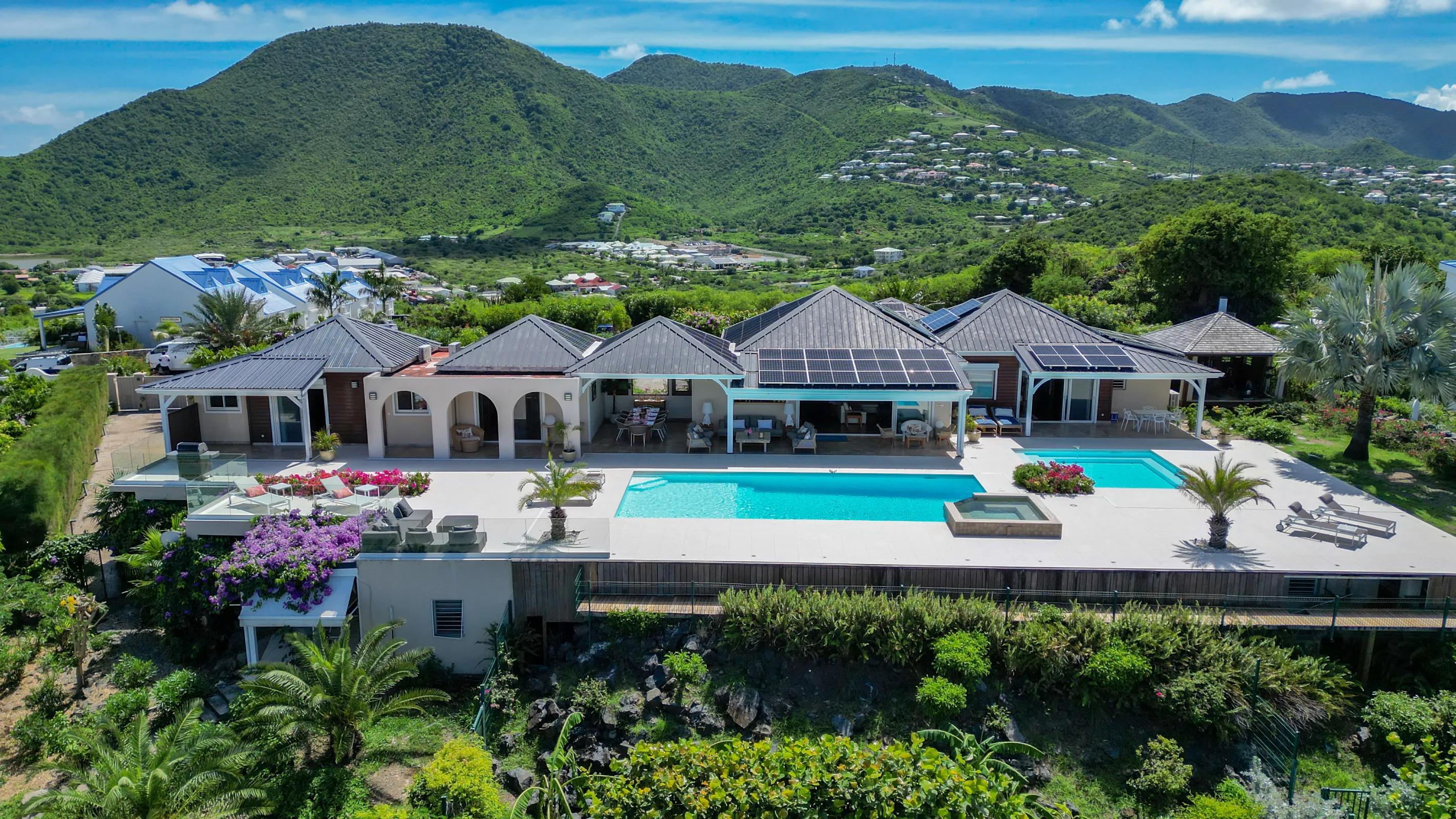Villa Dreamin Blue - Gallery image 7 of luxury villa in Sint Maarten