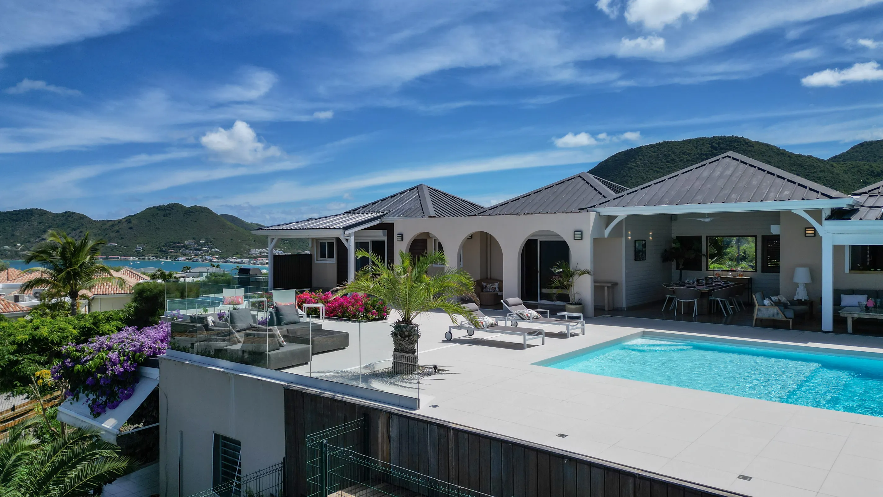 Villa Dreamin Blue - Gallery image 8 of luxury villa in Sint Maarten