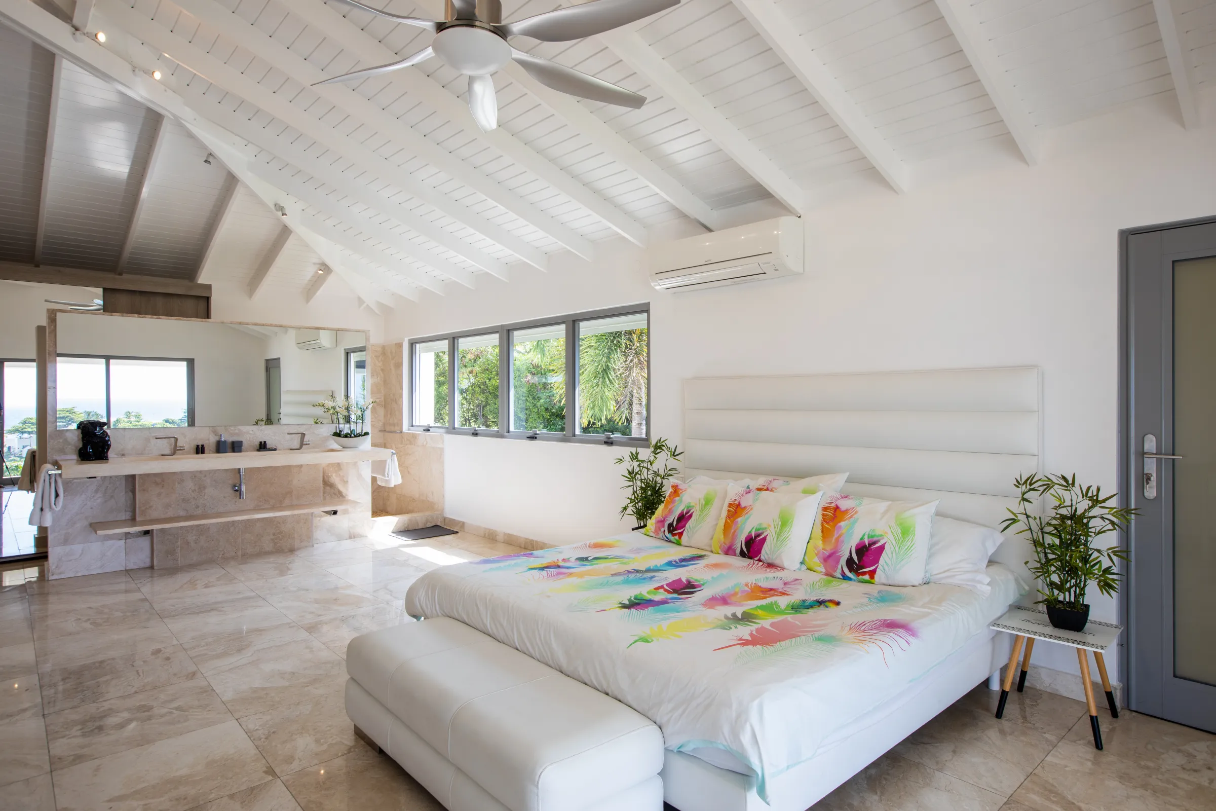 Villa El Grande Azure - Gallery image 5 of luxury villa in Sint Maarten