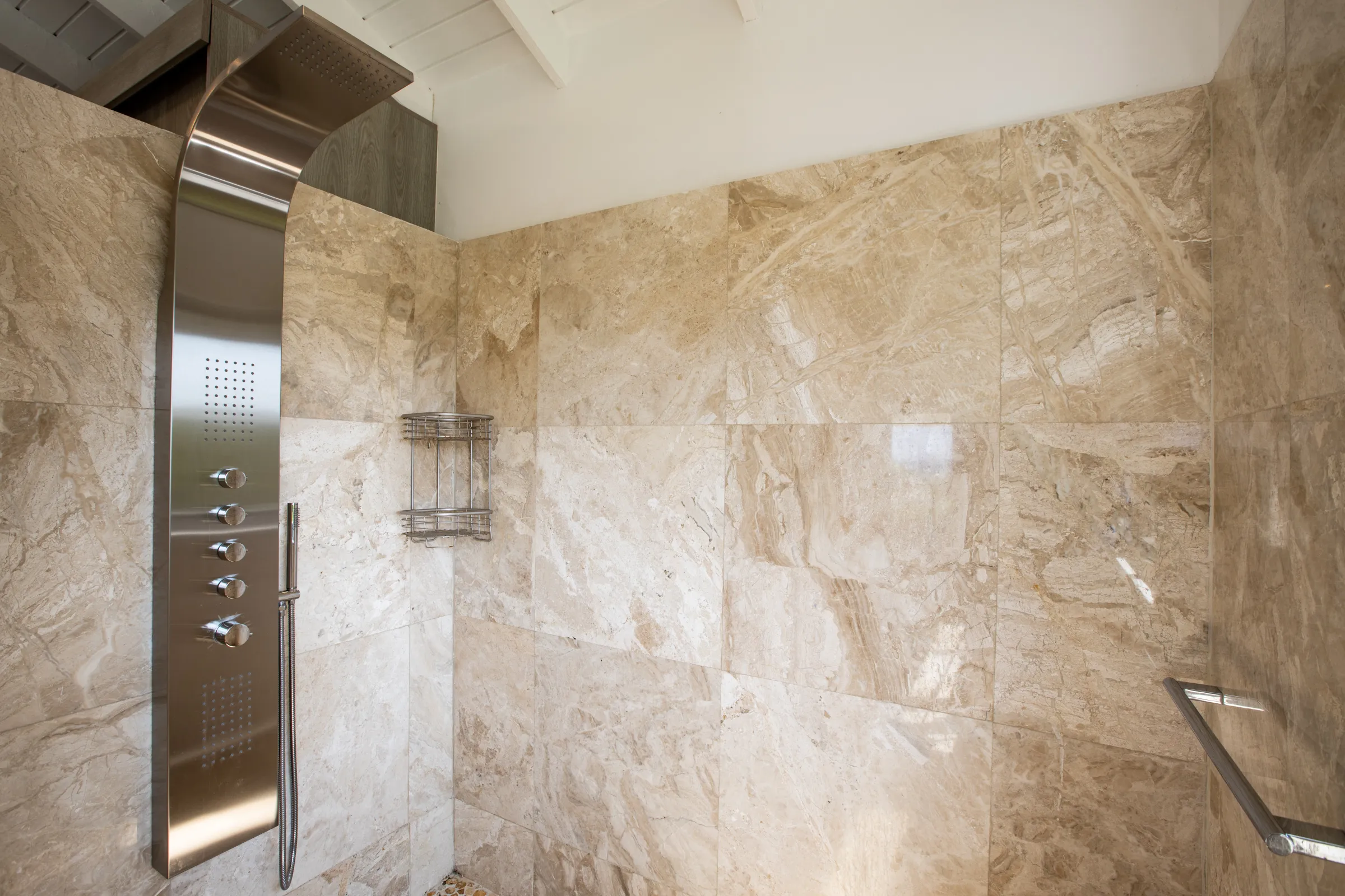 Villa El Grande Azure - Gallery image 6 of luxury villa in Sint Maarten