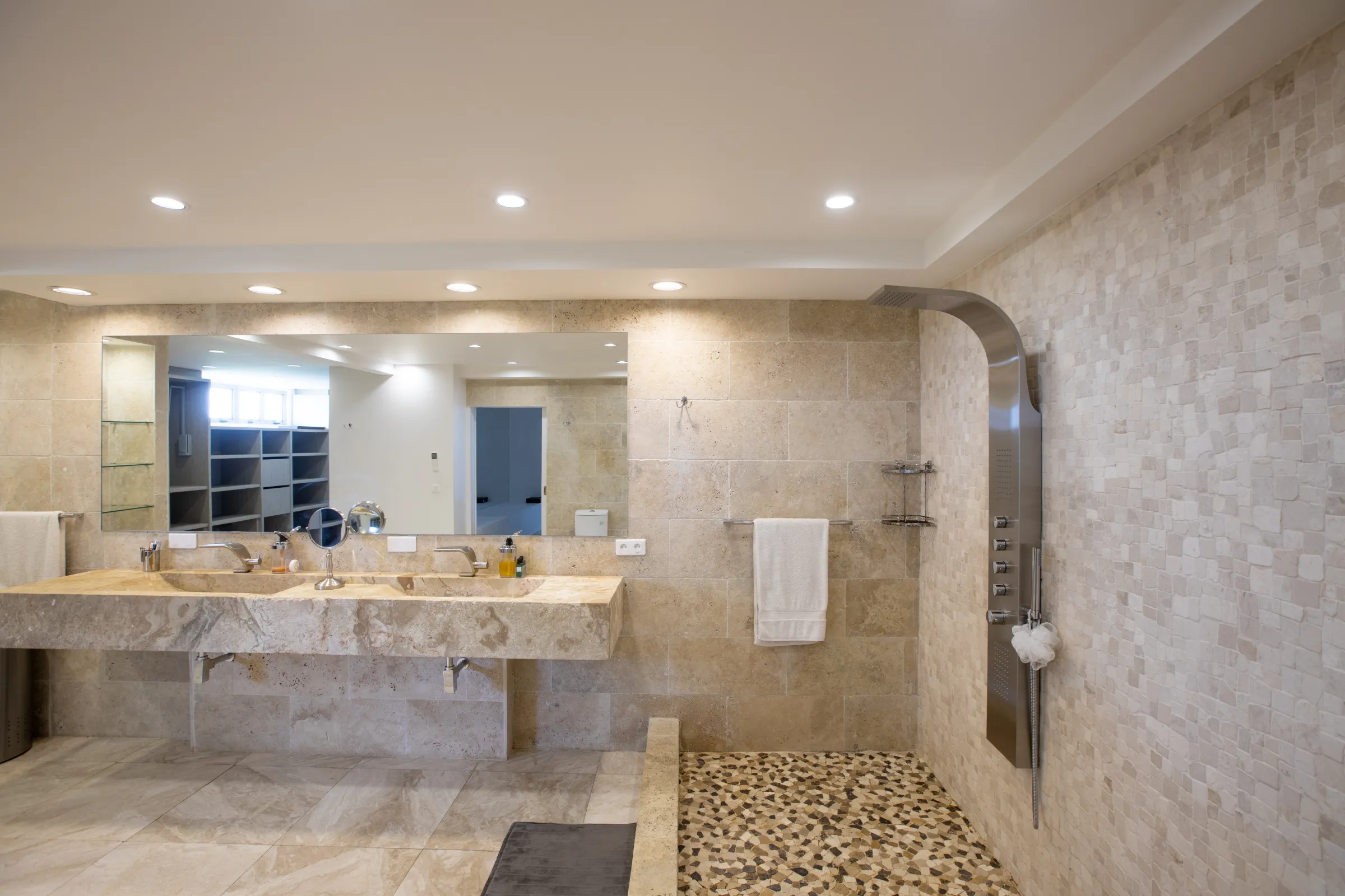 Villa El Grande Azure - Gallery image 74 of luxury villa in Sint Maarten