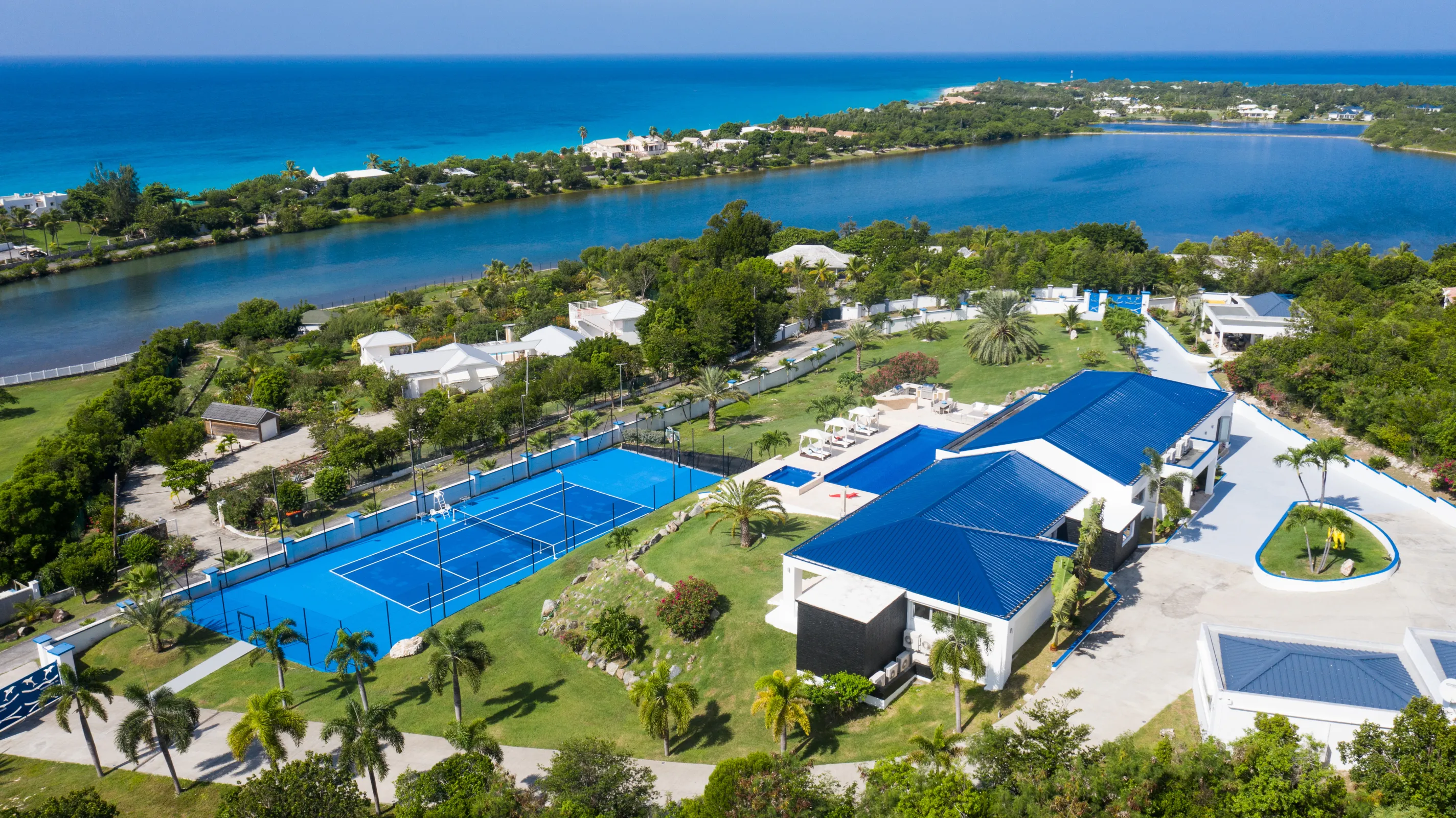 Villa El Grande Azure - Gallery image 127 of luxury villa in Sint Maarten
