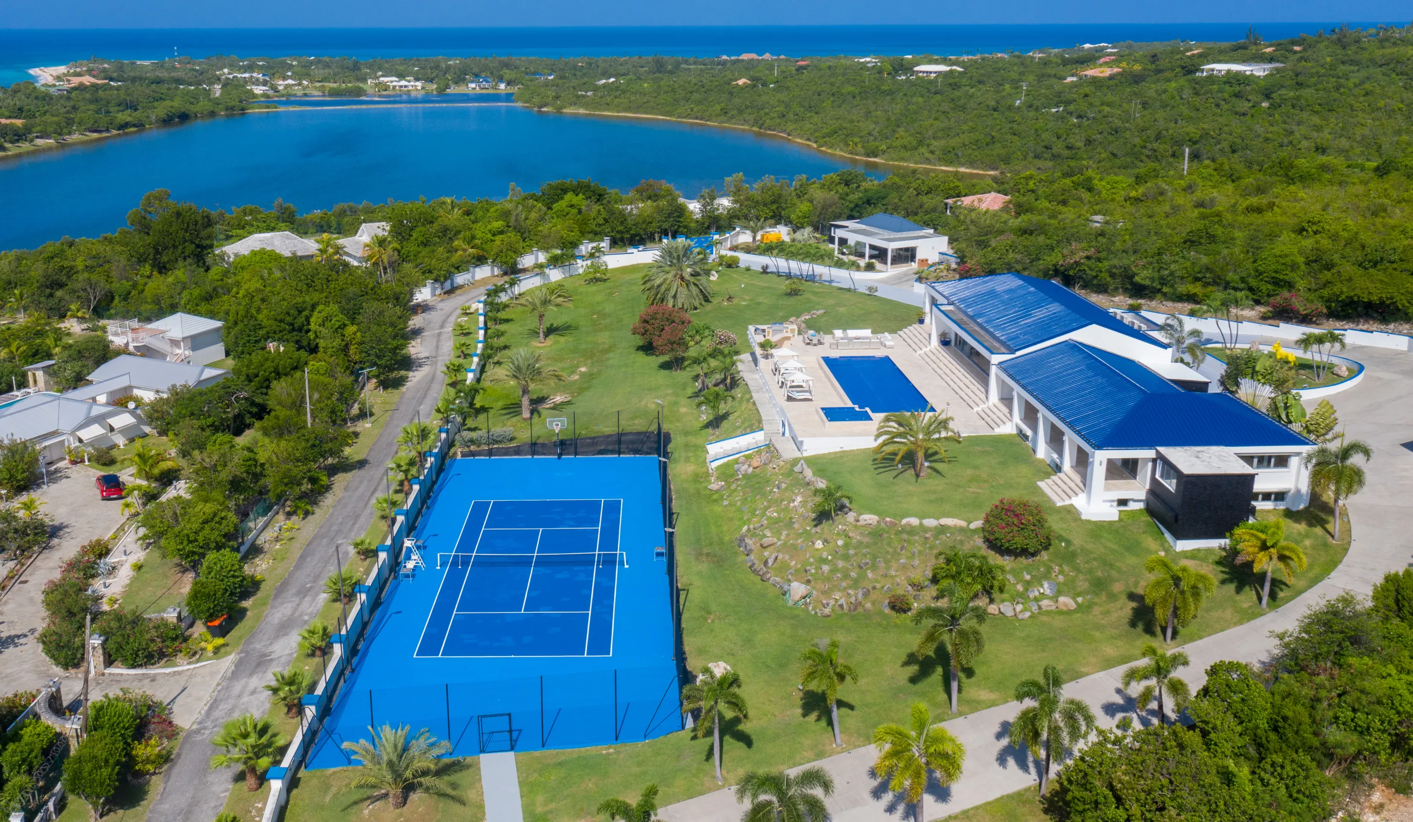 Villa El Grande Azure - Gallery image 128 of luxury villa in Sint Maarten