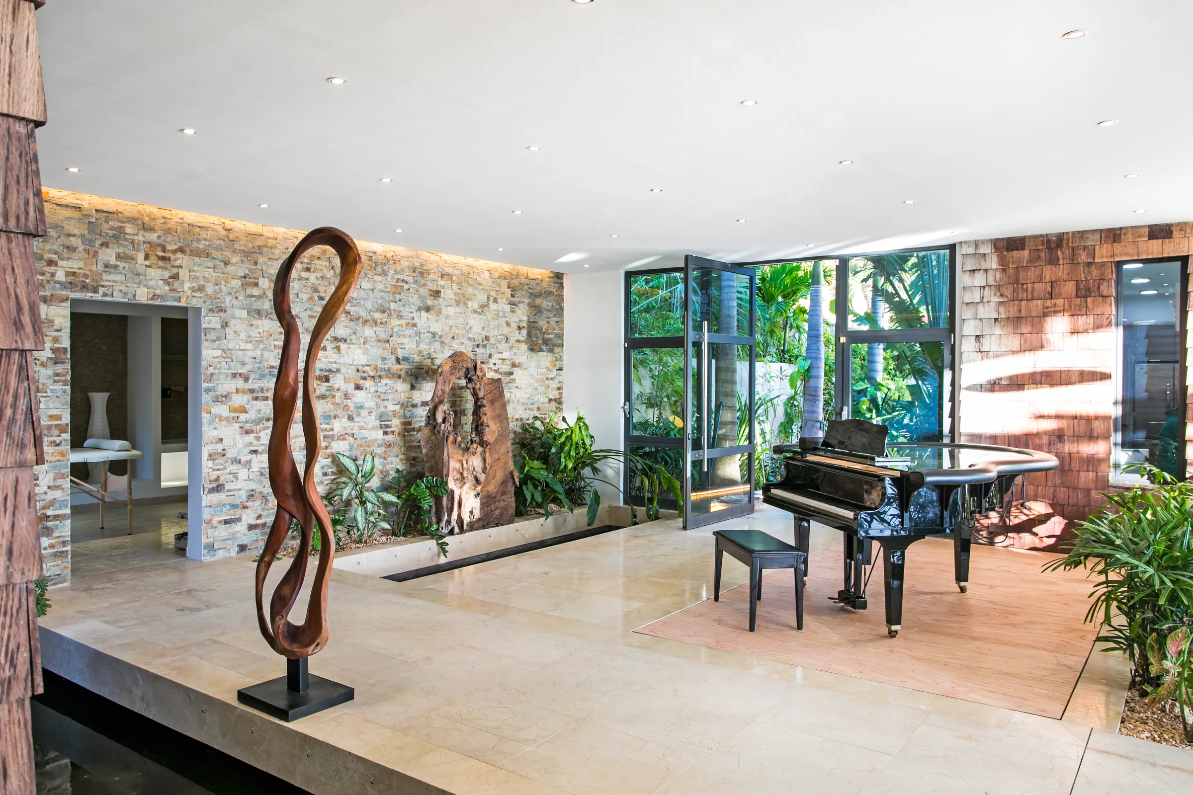 Villa Emeraude - Gallery image 208 of luxury villa in Sint Maarten