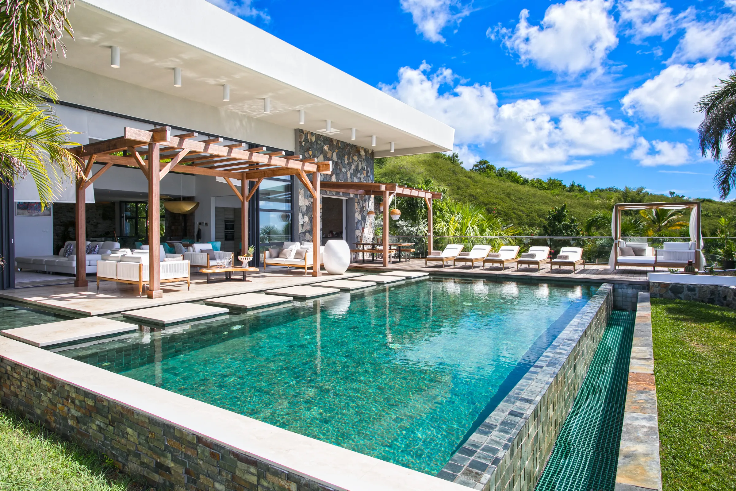 Villa Emeraude - Gallery image 120 of luxury villa in Sint Maarten