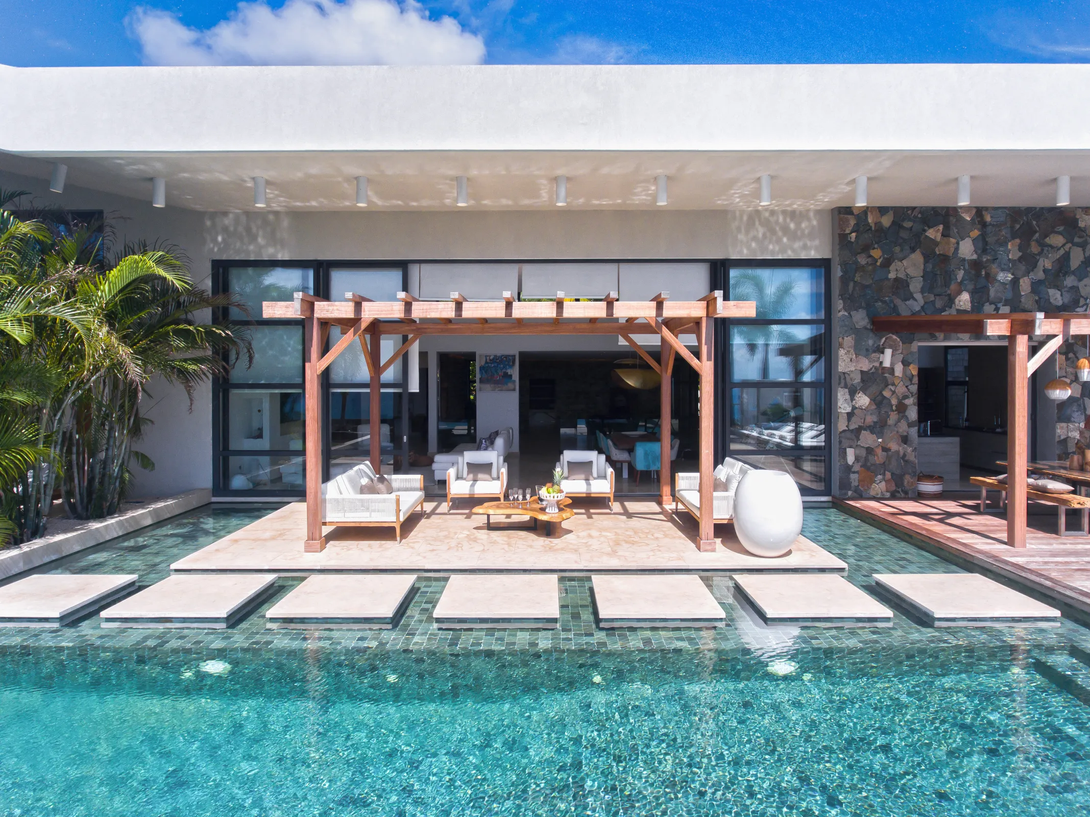 Villa Emeraude - Gallery image 147 of luxury villa in Sint Maarten