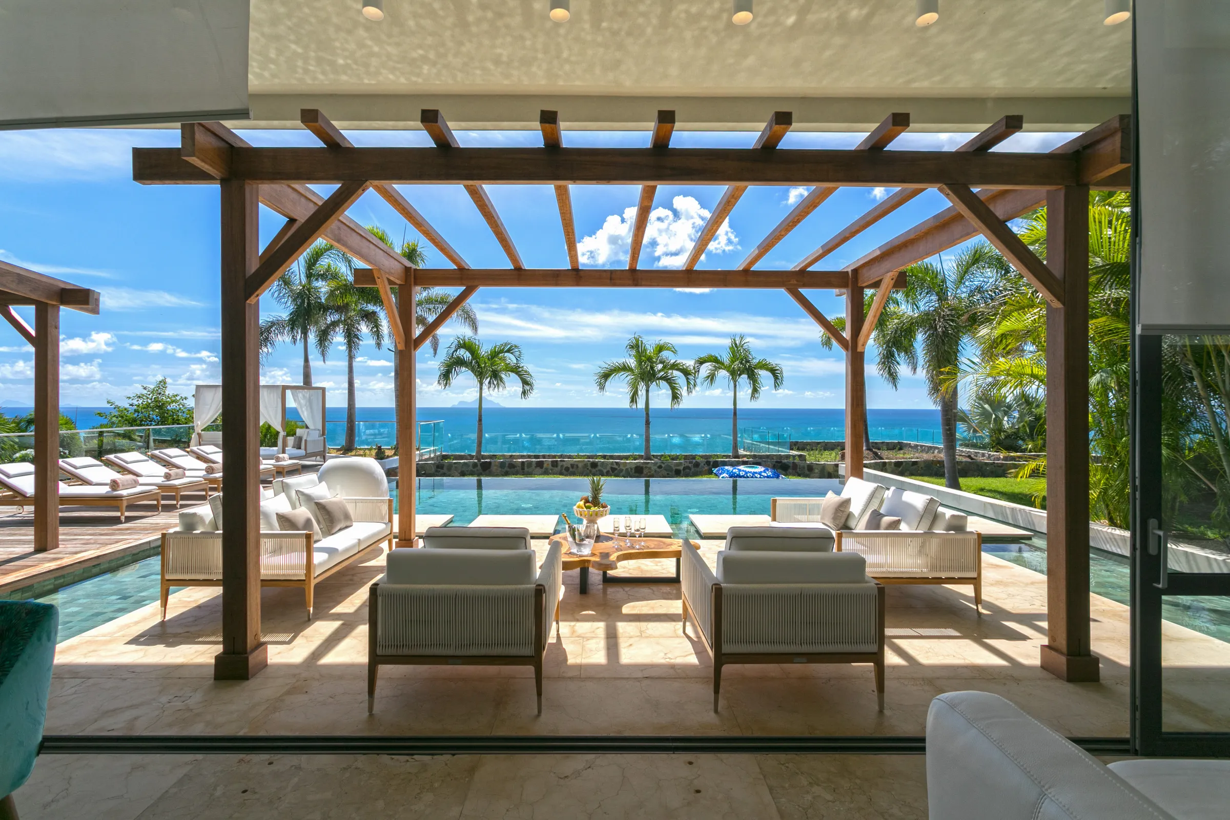 Villa Emeraude - Gallery image 154 of luxury villa in Sint Maarten