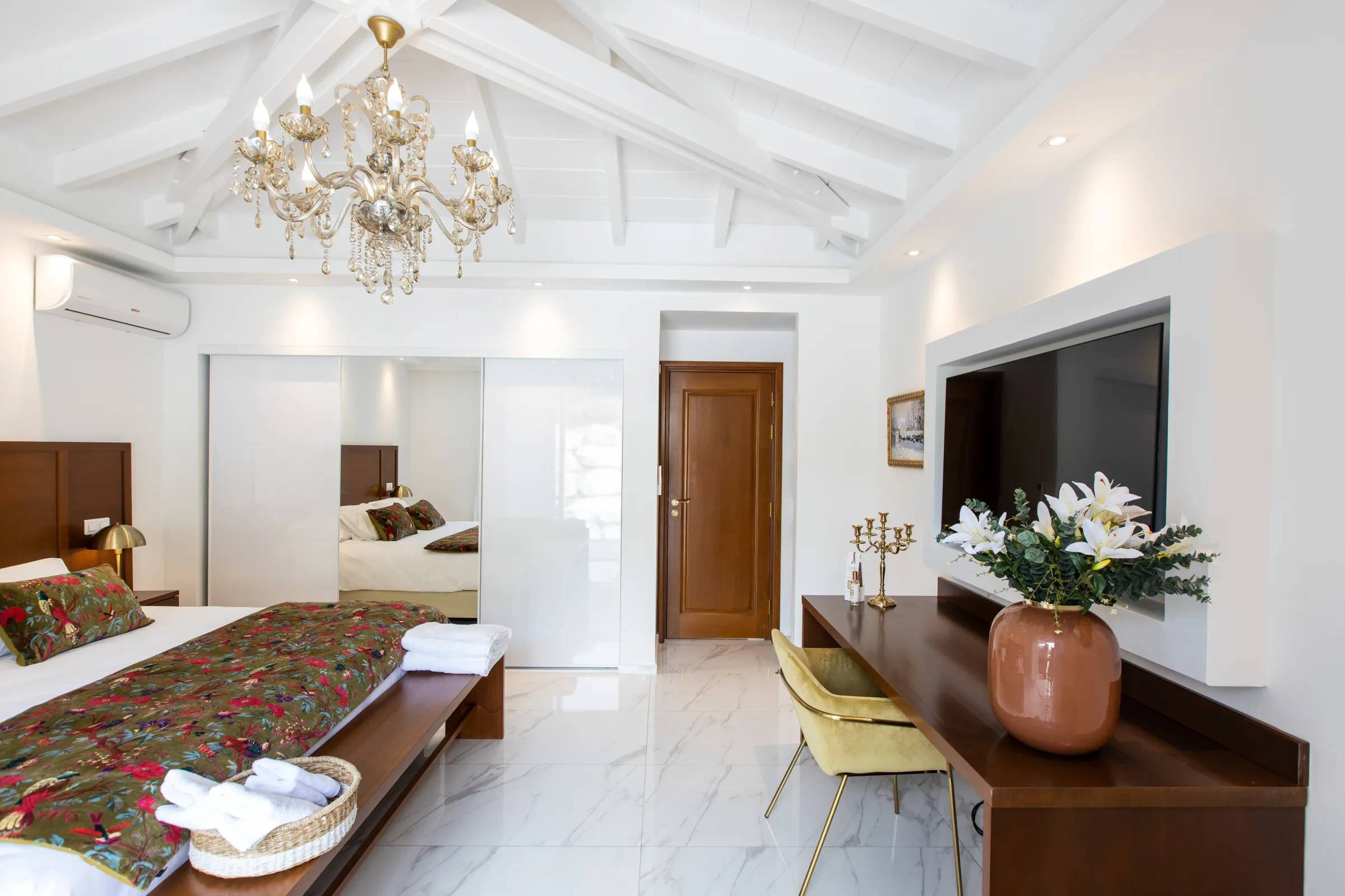 Villa Fleurs de Lys - Gallery image 17 of luxury villa in Sint Maarten