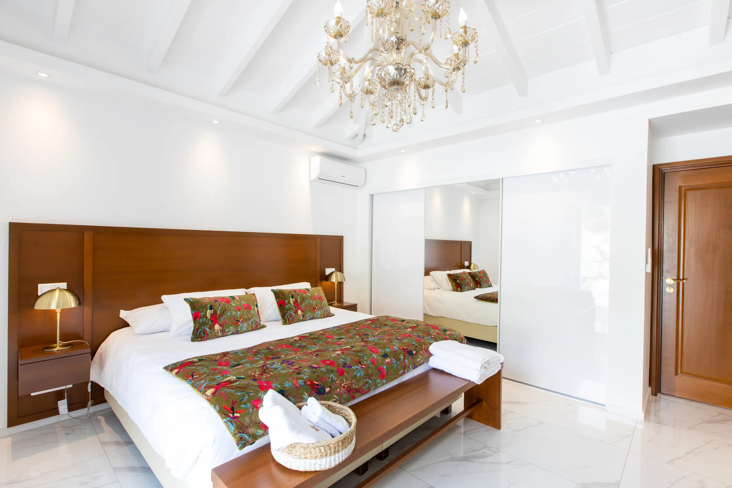 Villa Fleurs de Lys - Gallery image 18 of luxury villa in Sint Maarten