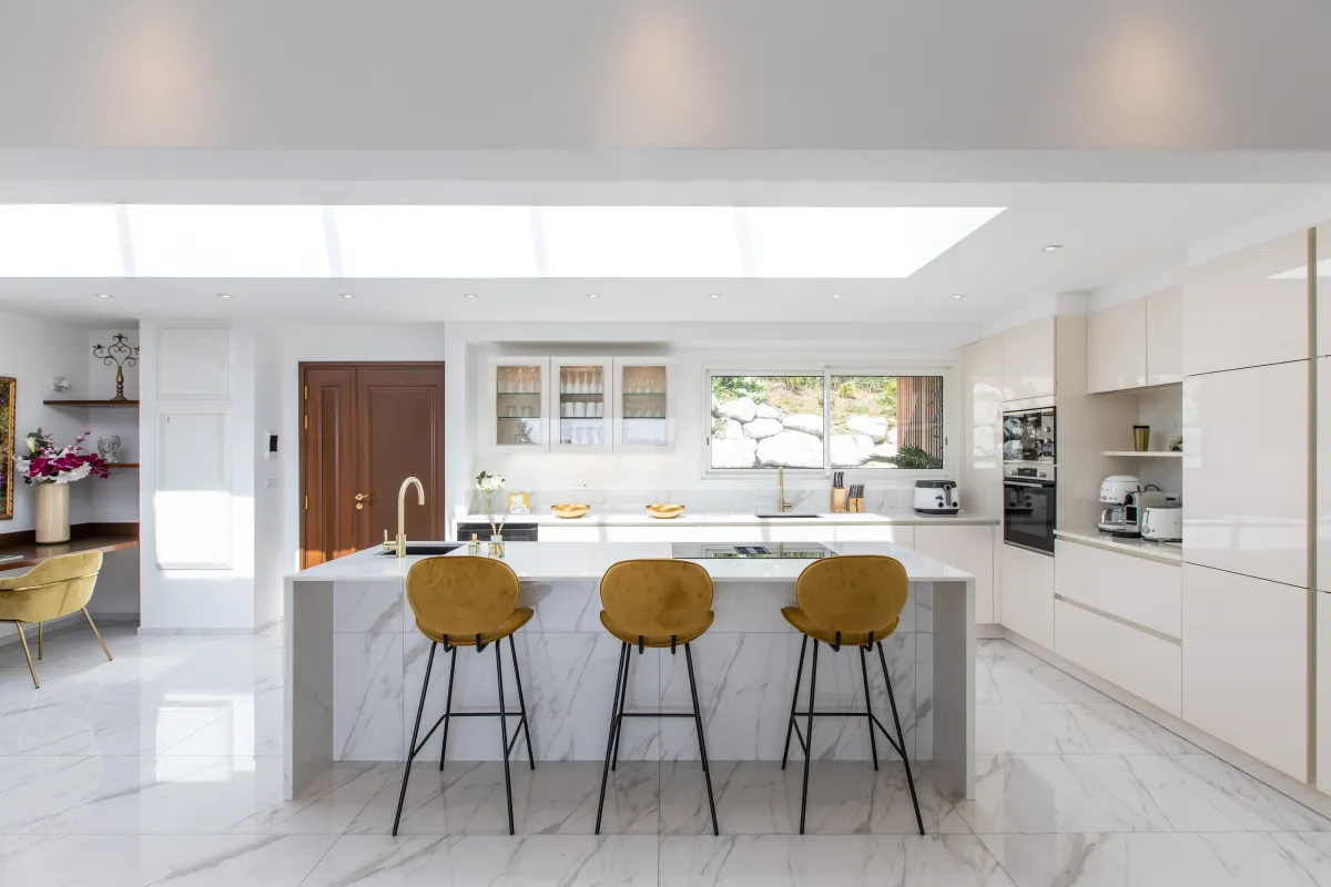 Villa Fleurs de Lys, a 4-bedroom villa in Orient Bay, St Martin