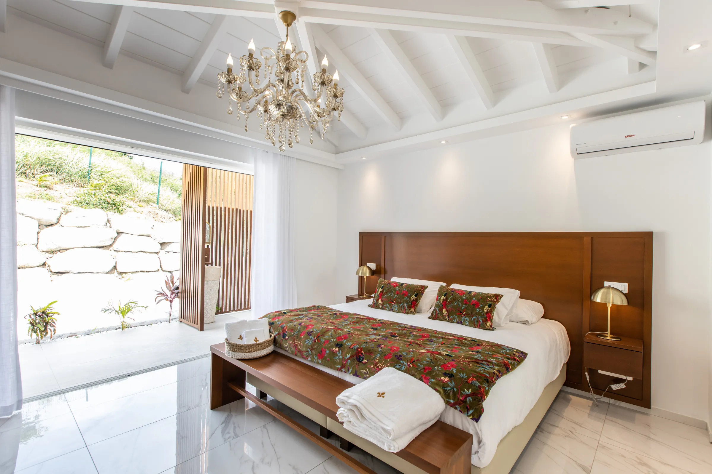 Villa Fleurs de Lys - Gallery image 21 of luxury villa in Sint Maarten