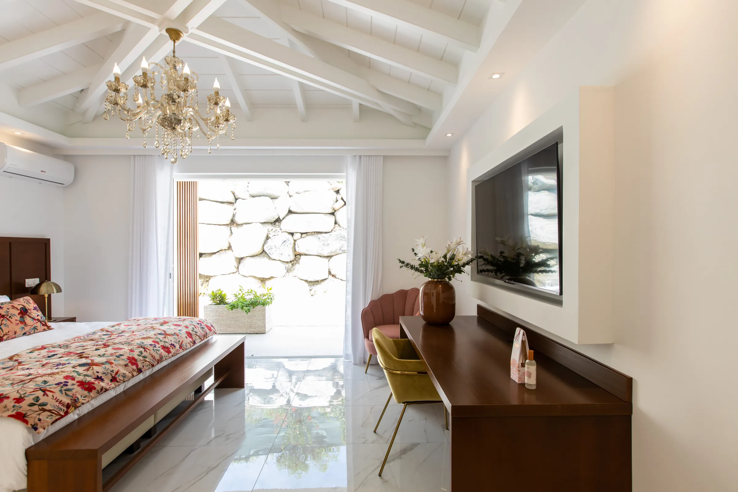 Villa Fleurs de Lys - Gallery image 30 of luxury villa in Sint Maarten