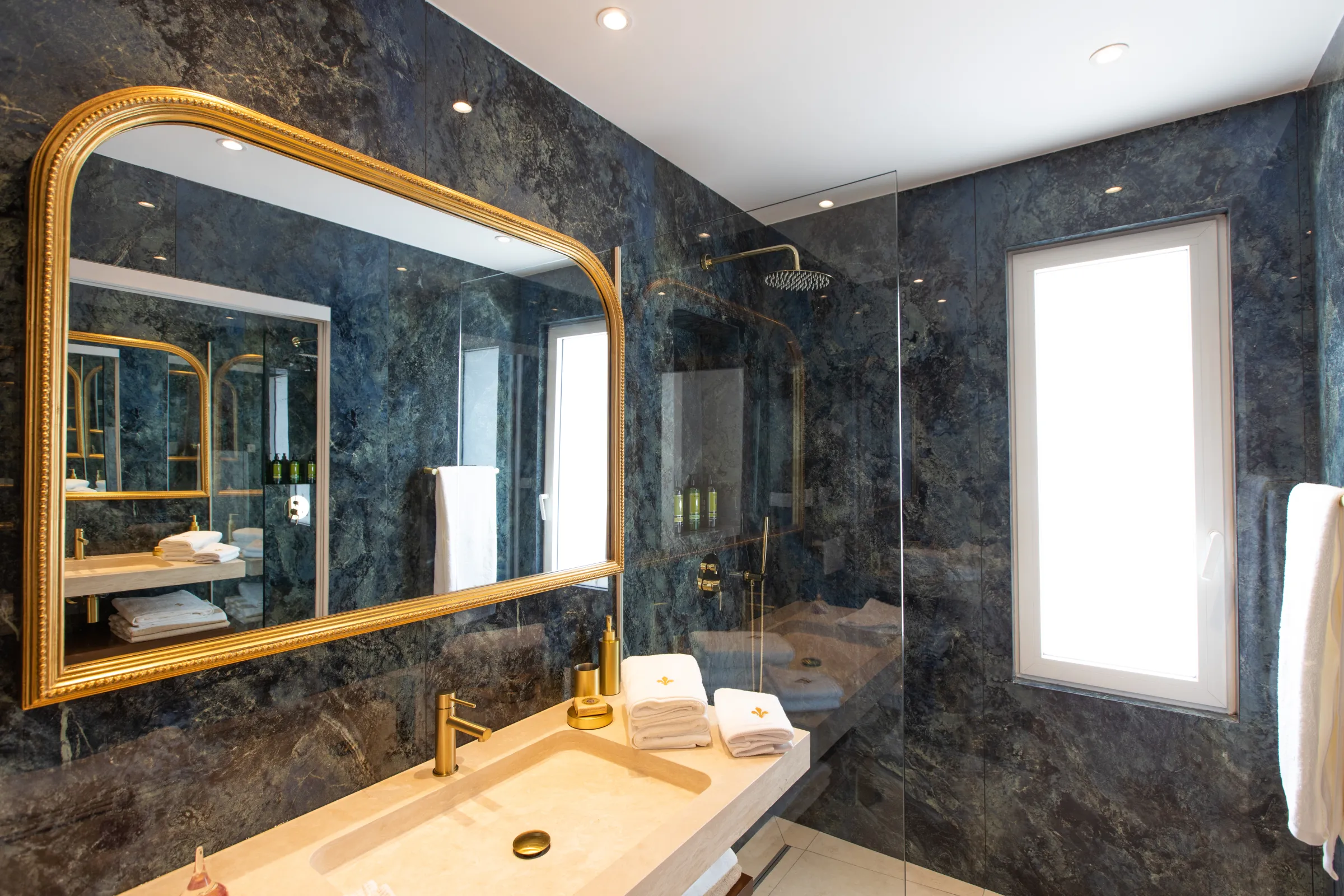 Villa Fleurs de Lys - Gallery image 36 of luxury villa in Sint Maarten
