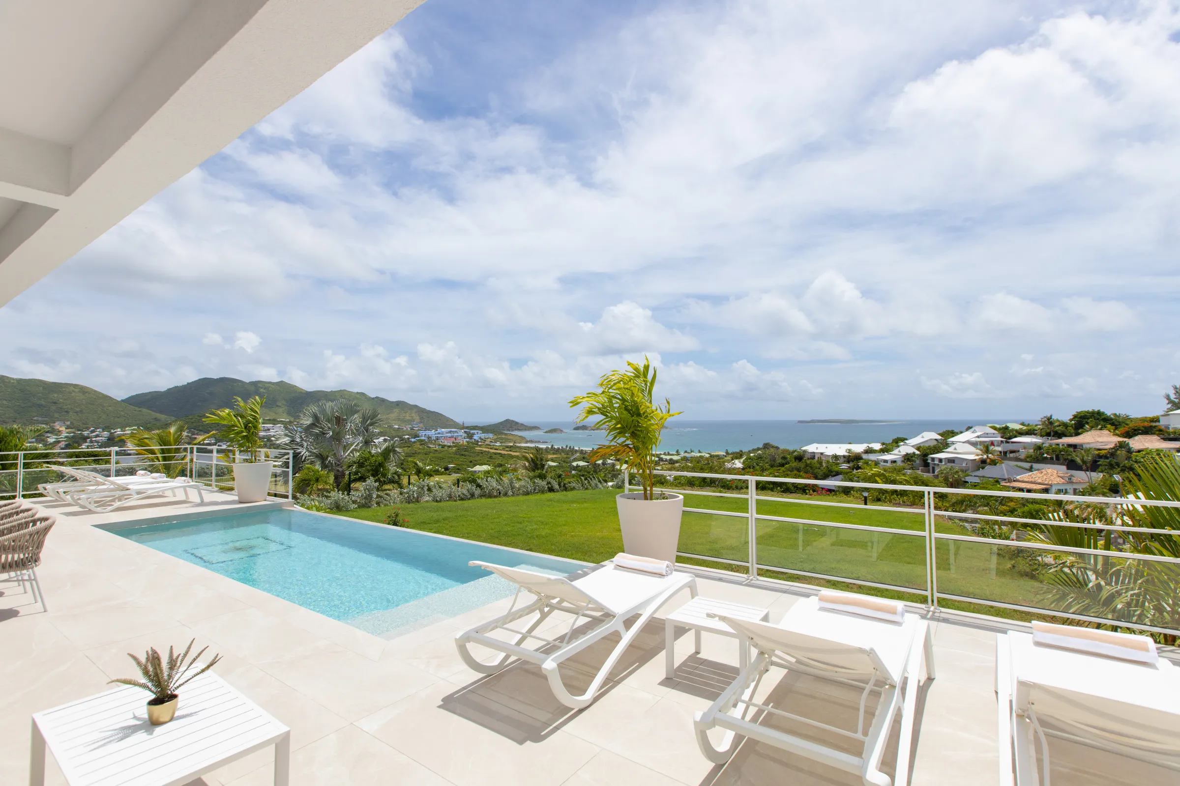 Villa Fleurs de Lys - Gallery image 44 of luxury villa in Sint Maarten