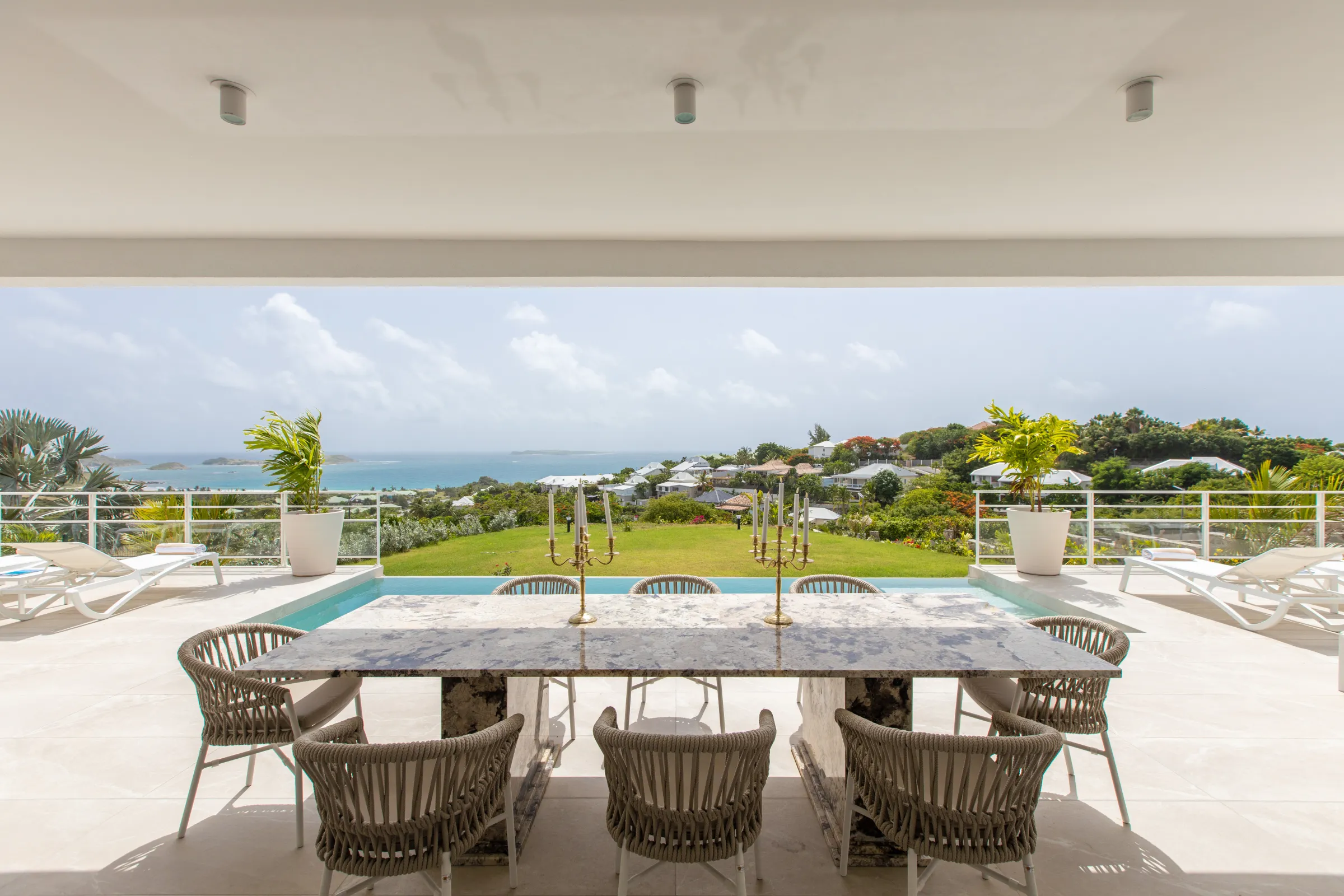 Villa Fleurs de Lys - Gallery image 49 of luxury villa in Sint Maarten