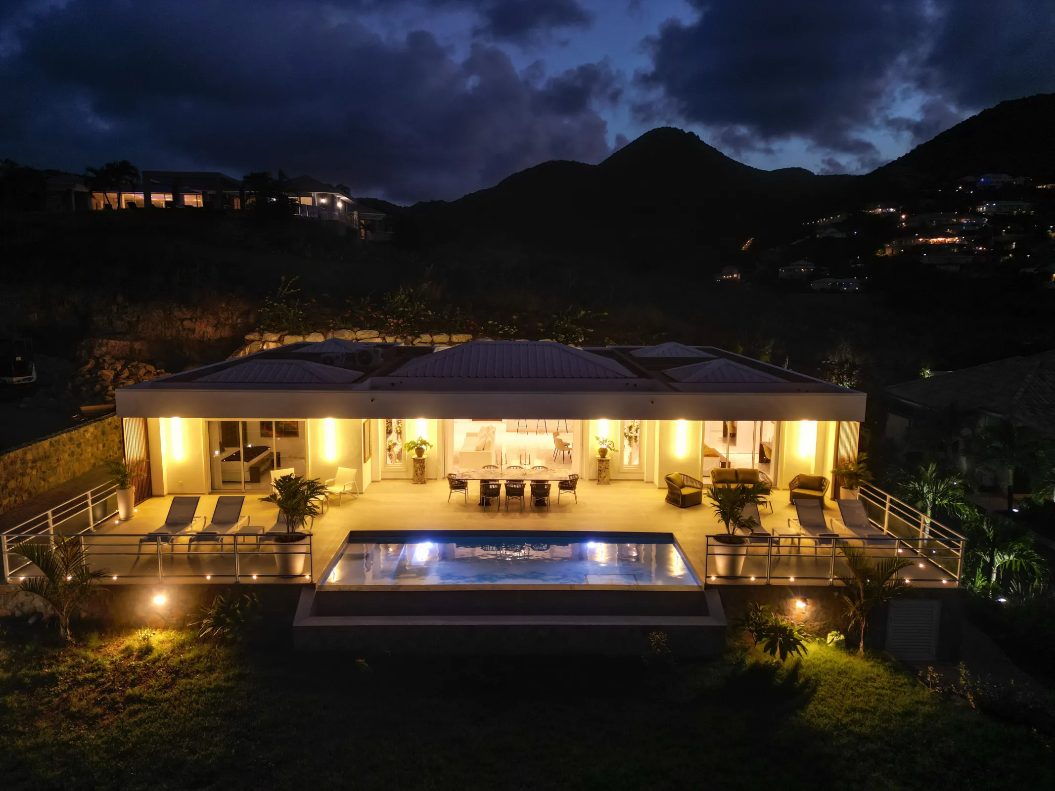 Villa Fleurs de Lys - Gallery image 71 of luxury villa in Sint Maarten