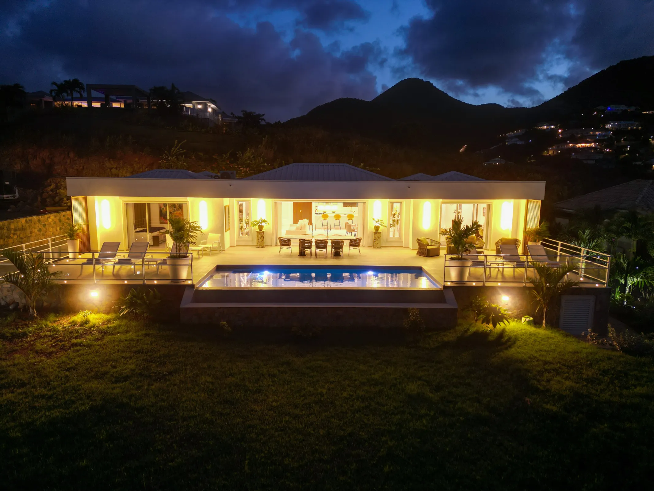 Villa Fleurs de Lys - Gallery image 72 of luxury villa in Sint Maarten